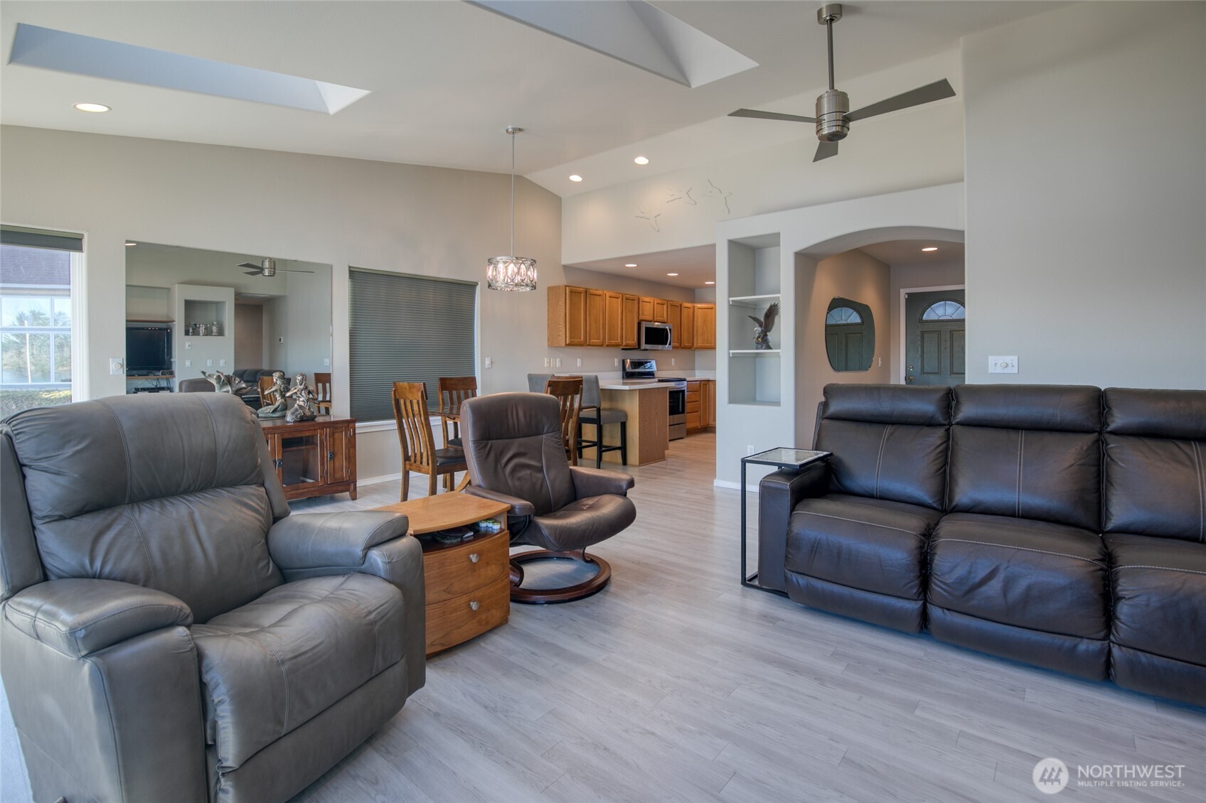 598 Mount Olympus Avenue SE