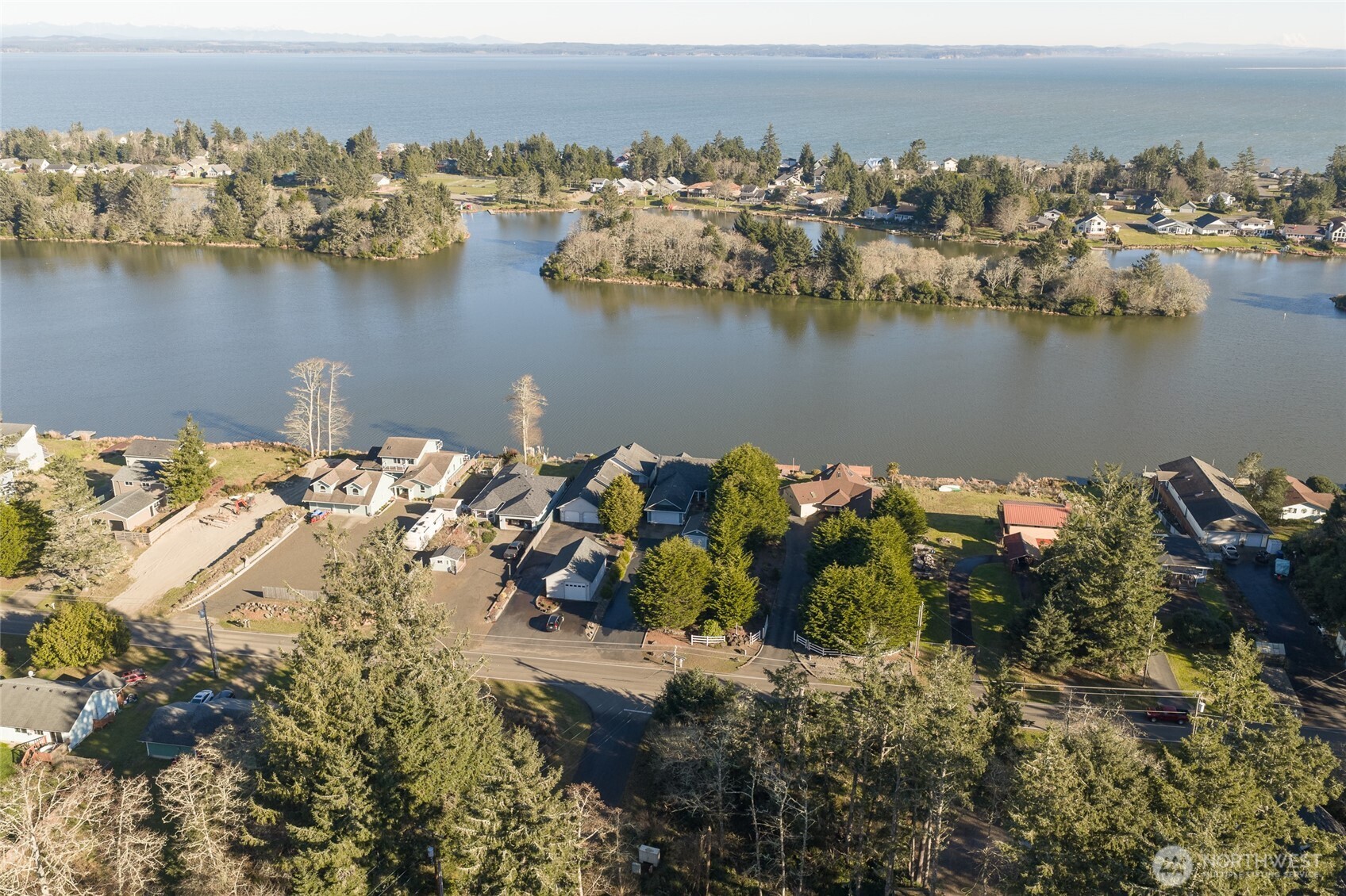 598 Mount Olympus Avenue SE