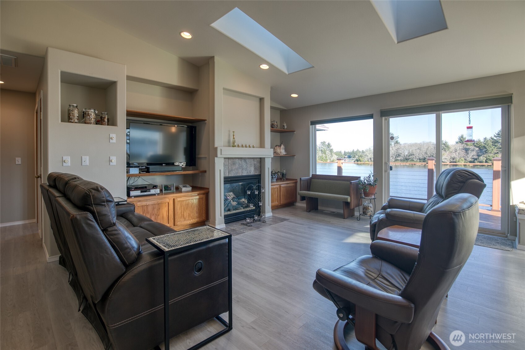 598 Mount Olympus Avenue SE