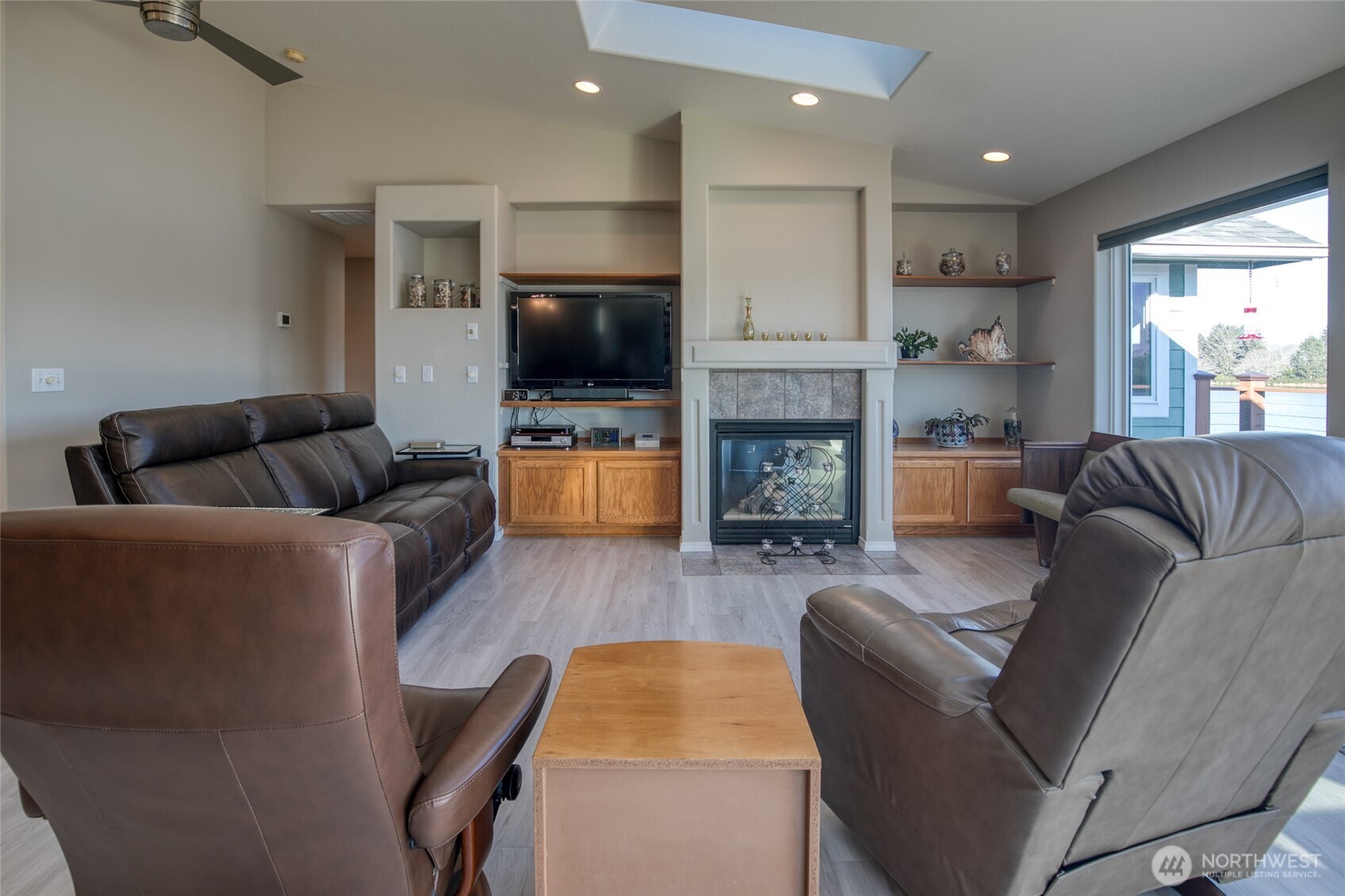 598 Mount Olympus Avenue SE