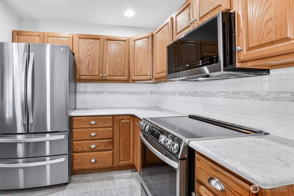650 Skamokawa Court SE