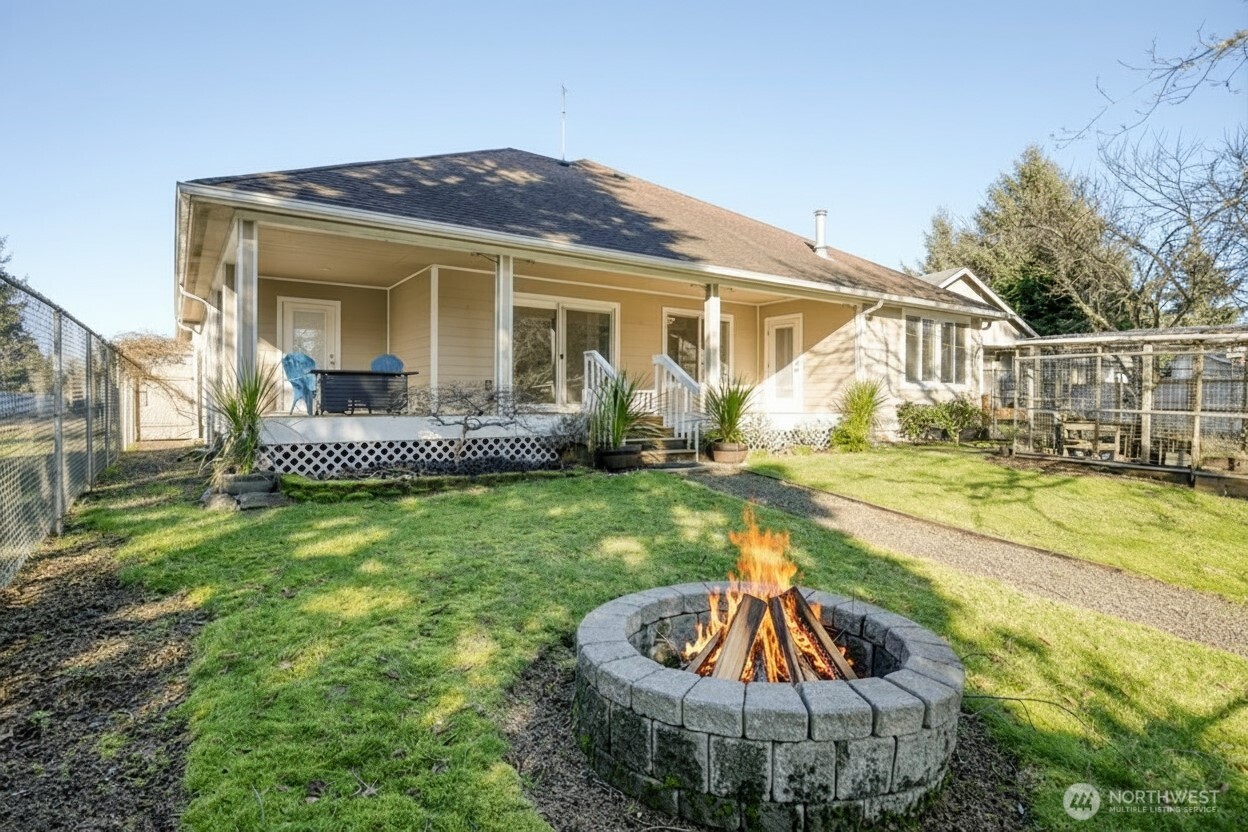 650 Skamokawa Court SE