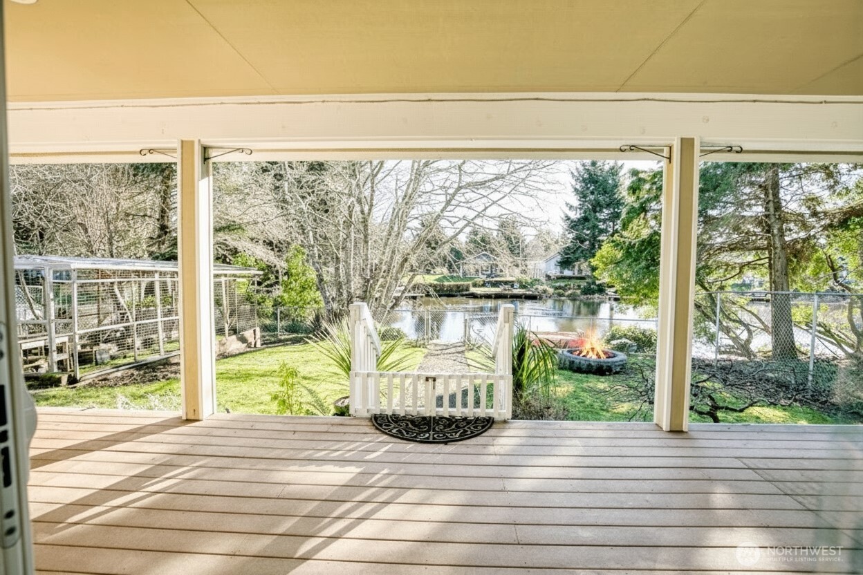 650 Skamokawa Court SE