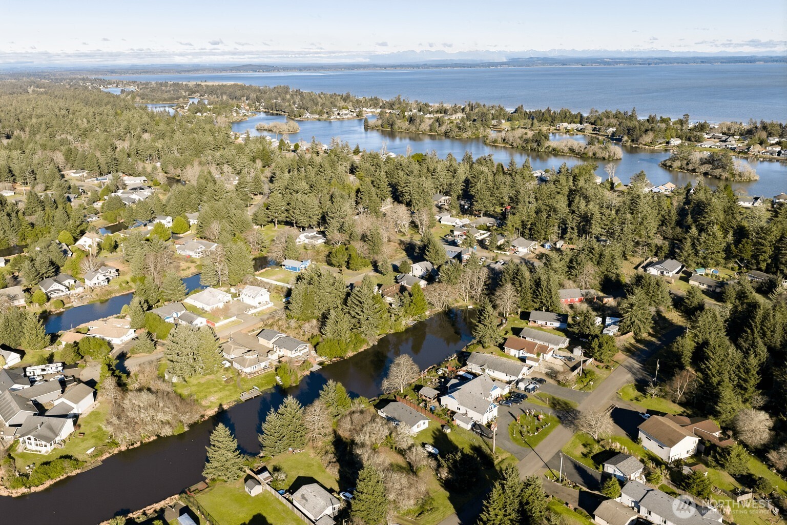 650 Skamokawa Court SE