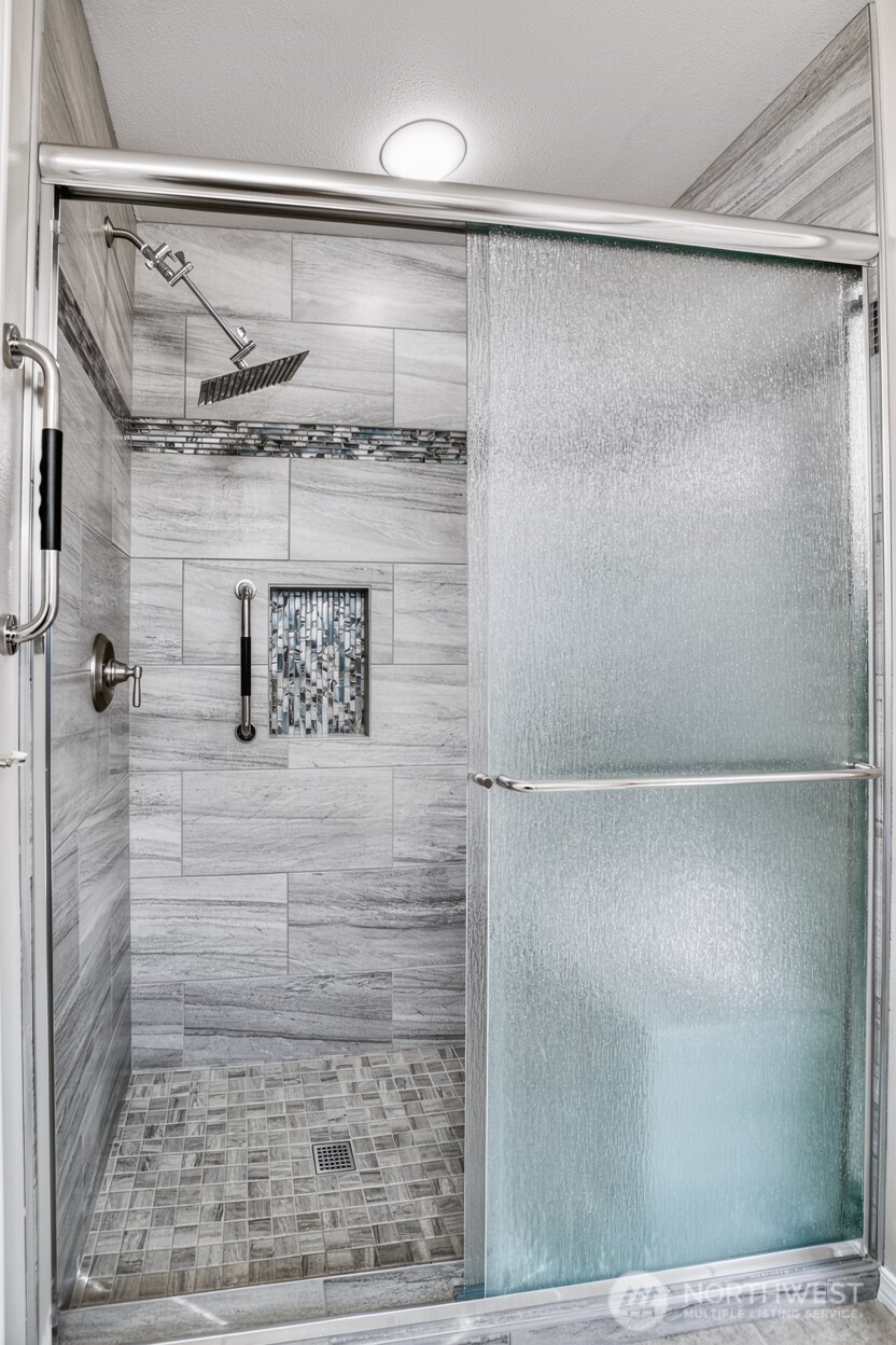 650 Skamokawa Court SE