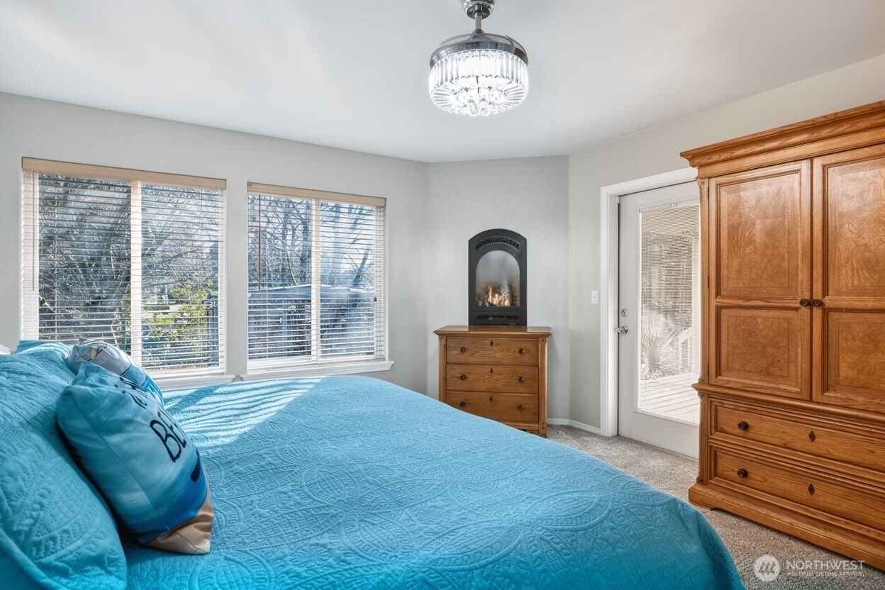 650 Skamokawa Court SE