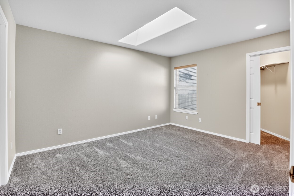 650 Skamokawa Court SE