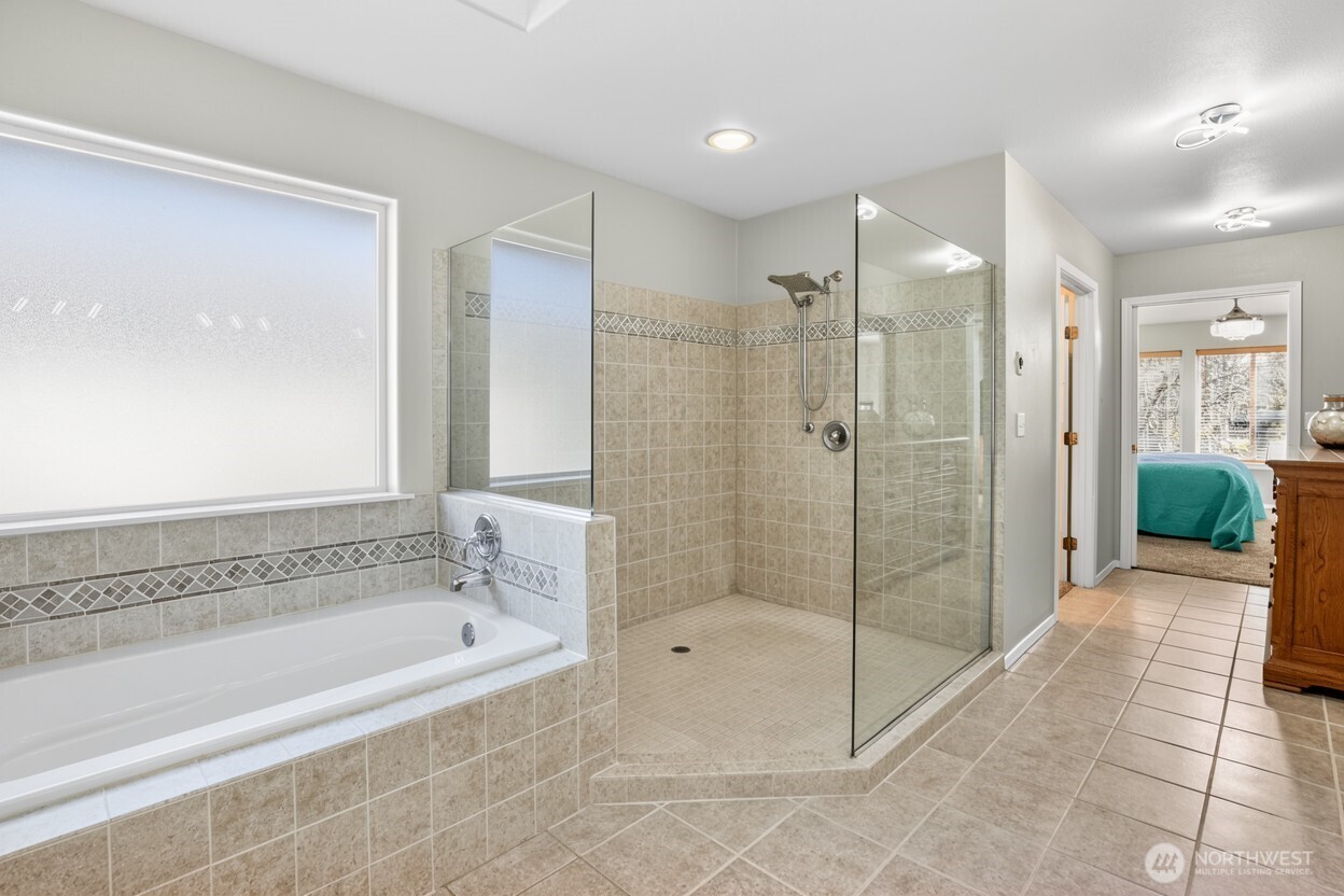 650 Skamokawa Court SE