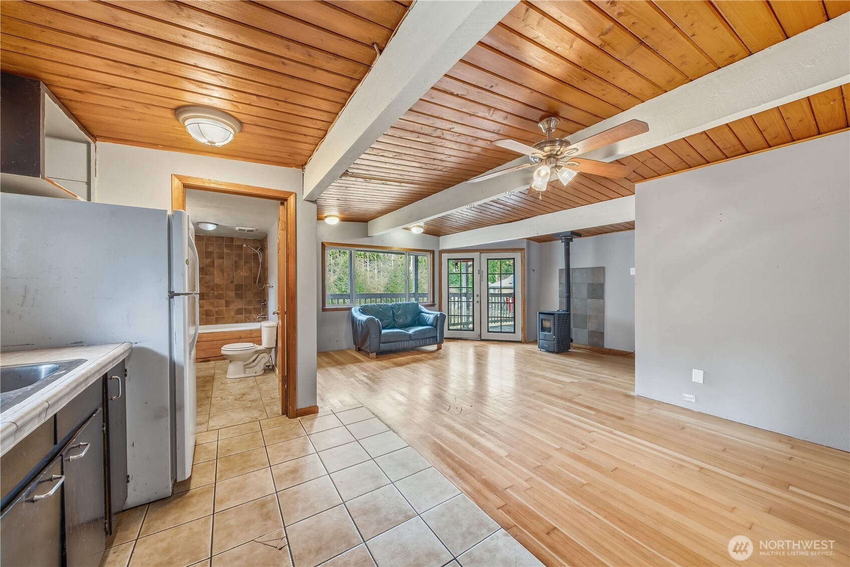 810 S Lake Roesiger Road