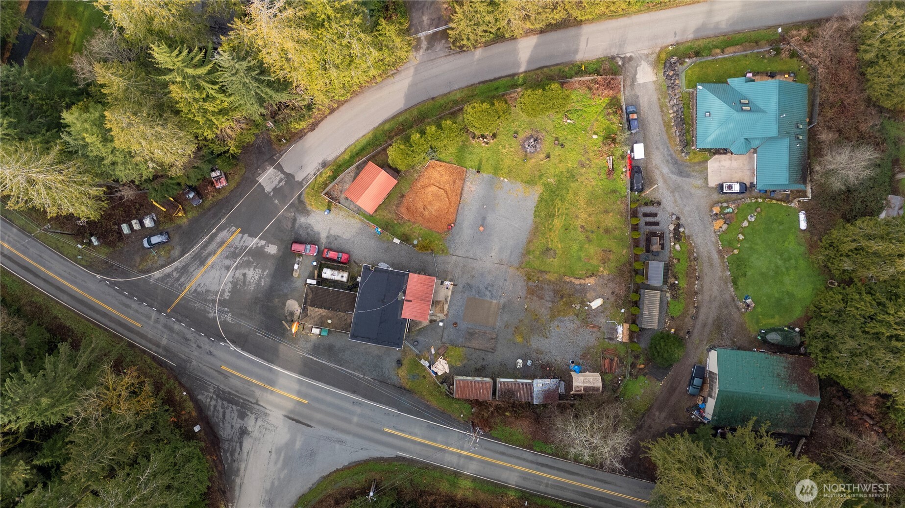 810 S Lake Roesiger Road