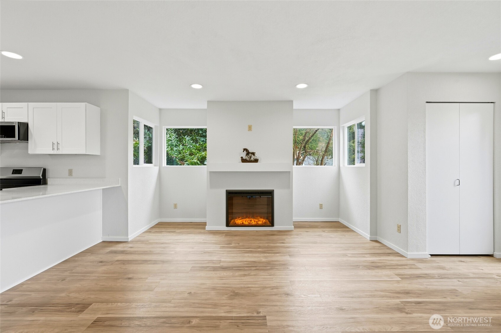 4404 Terrace Drive Unit: 8