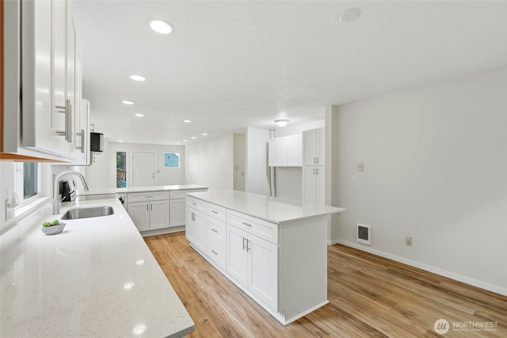 4404 Terrace Drive Unit: 8