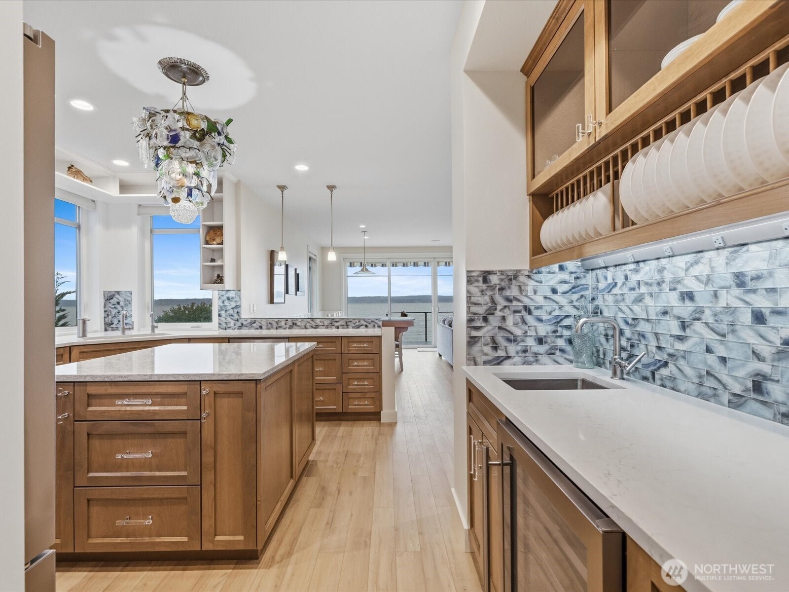 19126 Soundvview Drive NW