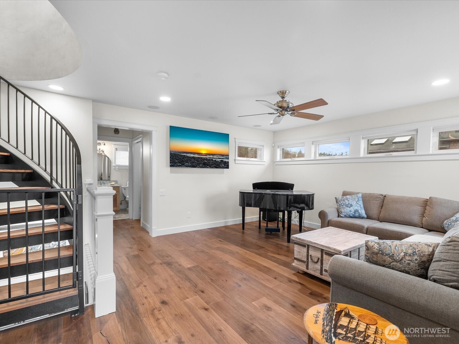 19126 Soundvview Drive NW