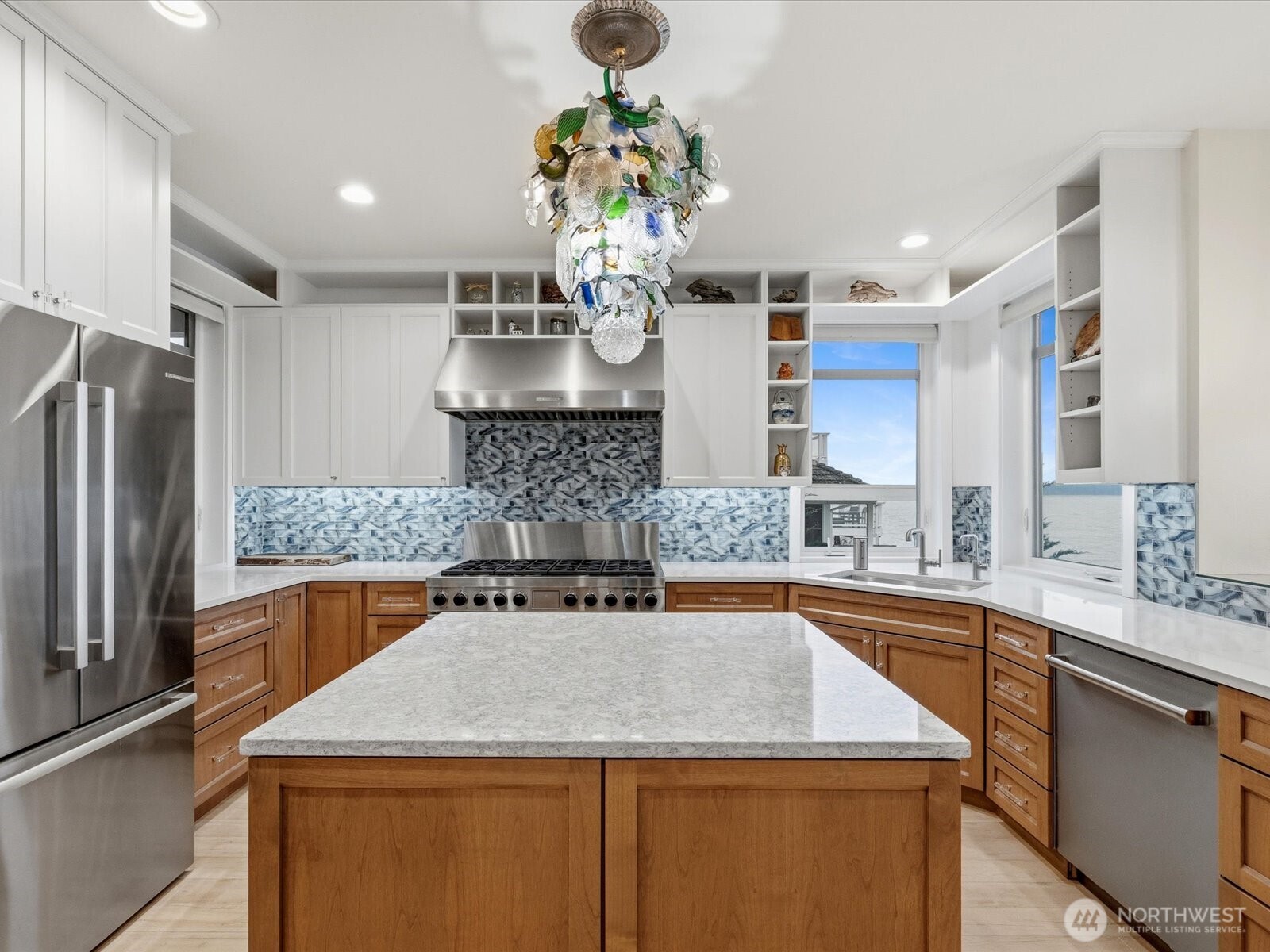 19126 Soundvview Drive NW