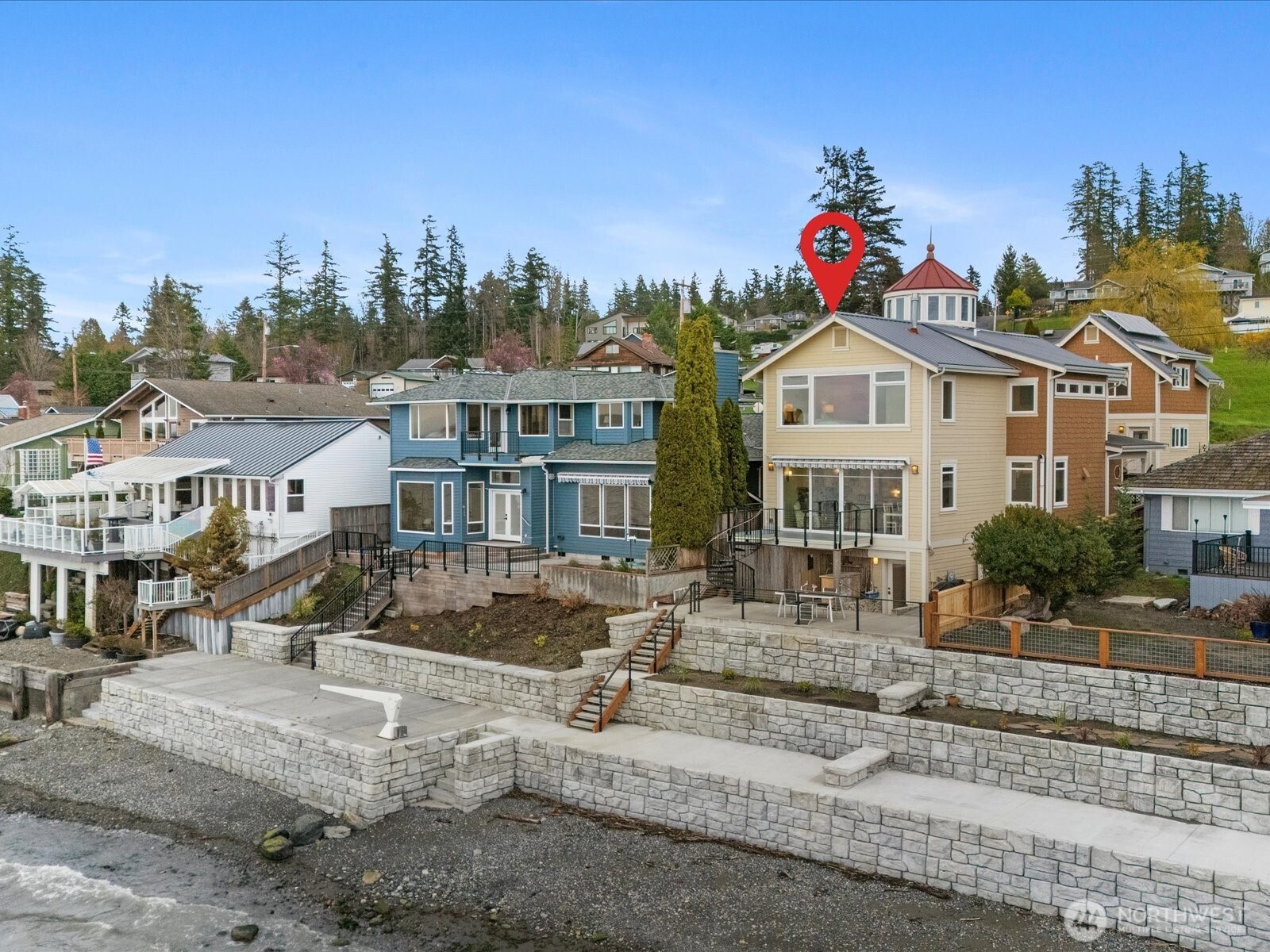 19126 Soundvview Drive NW