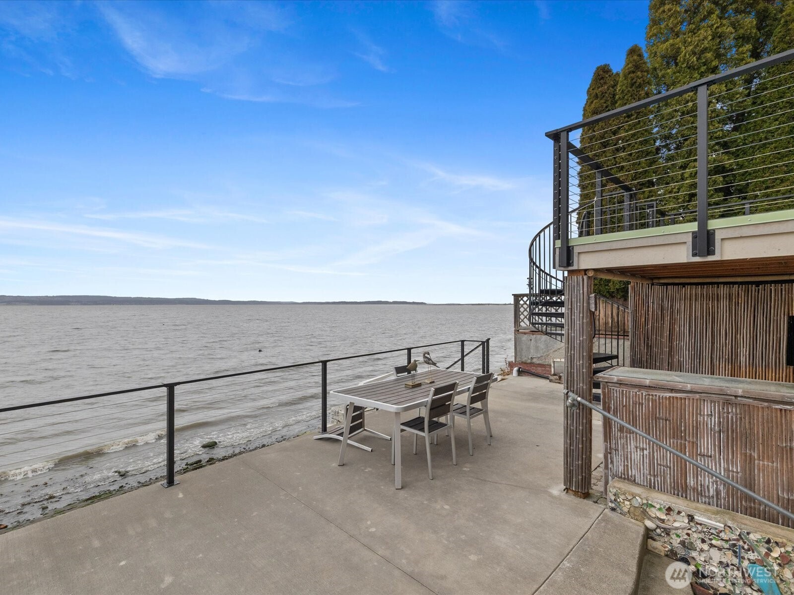 19126 Soundvview Drive NW