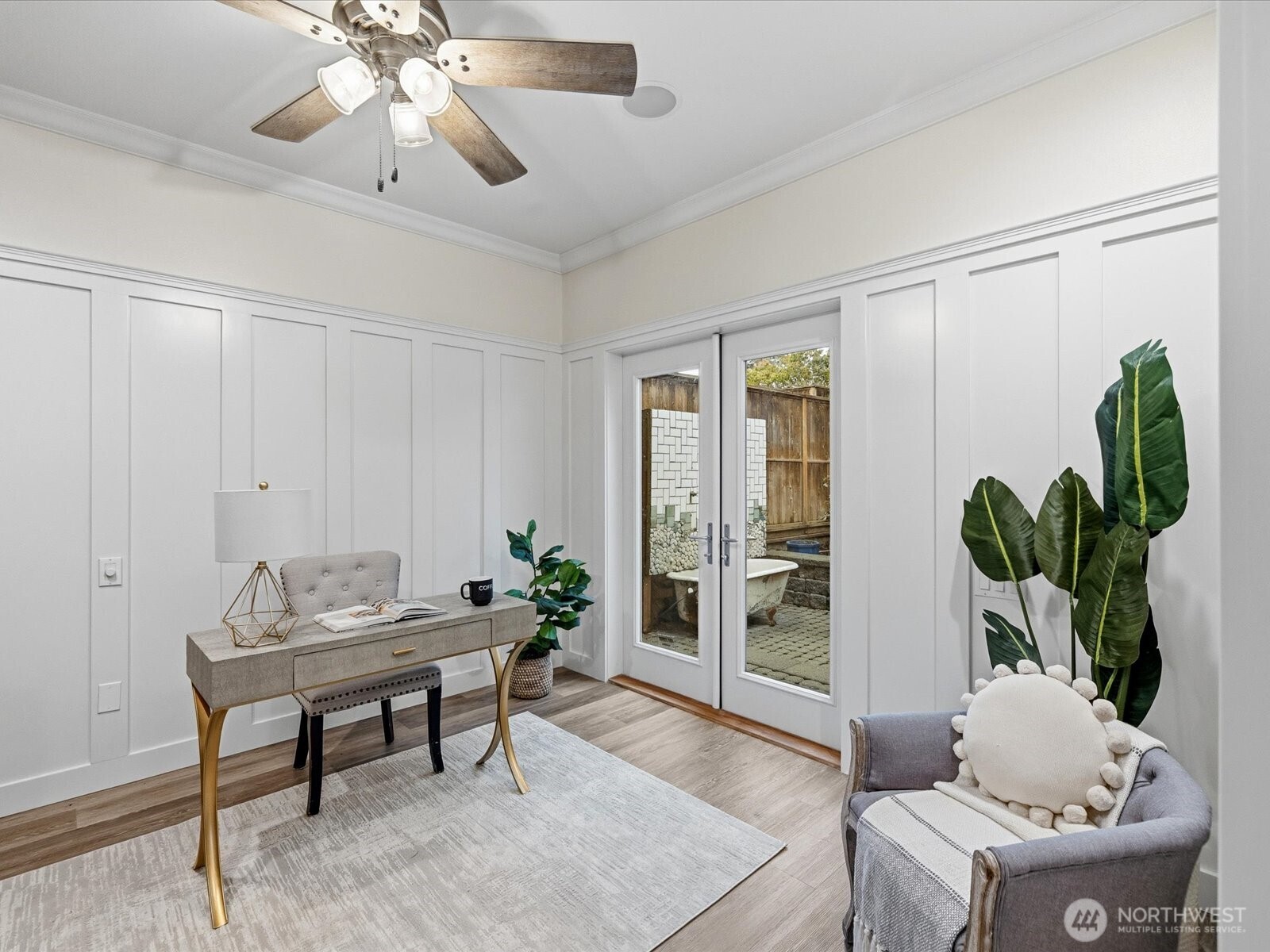 19126 Soundvview Drive NW