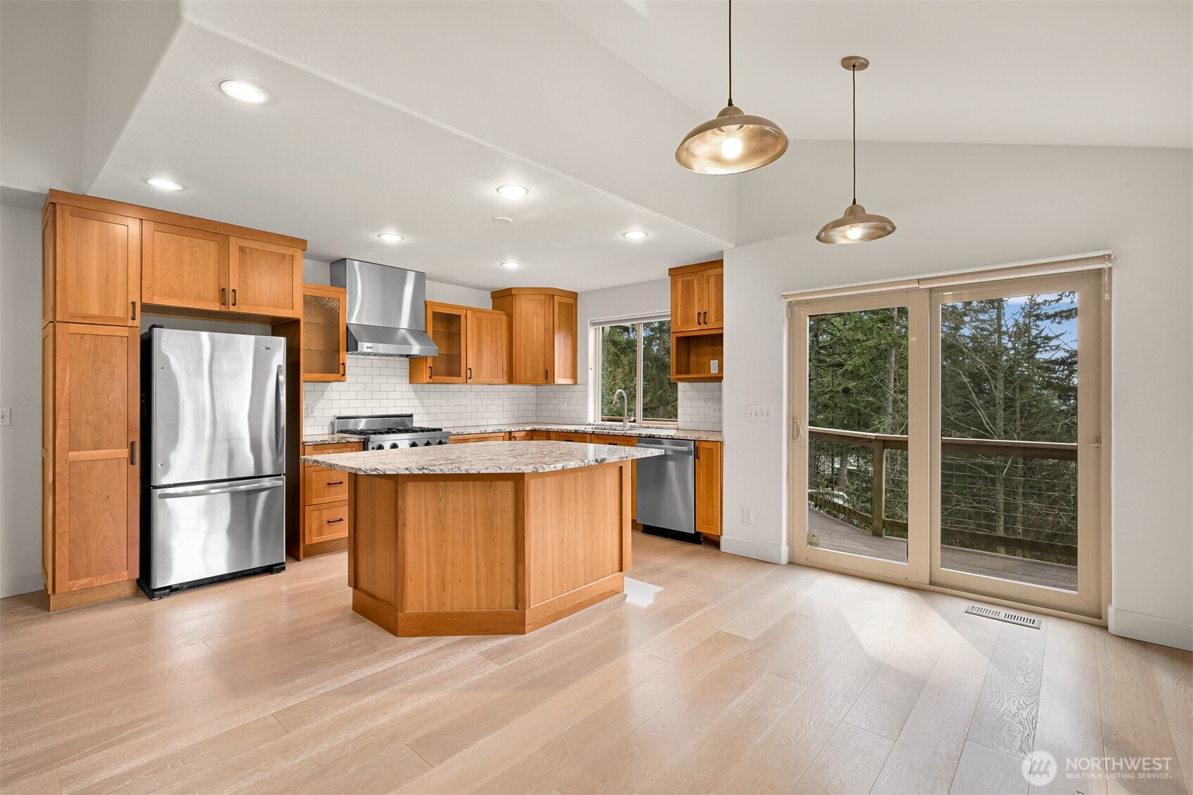 4135 Agate Road