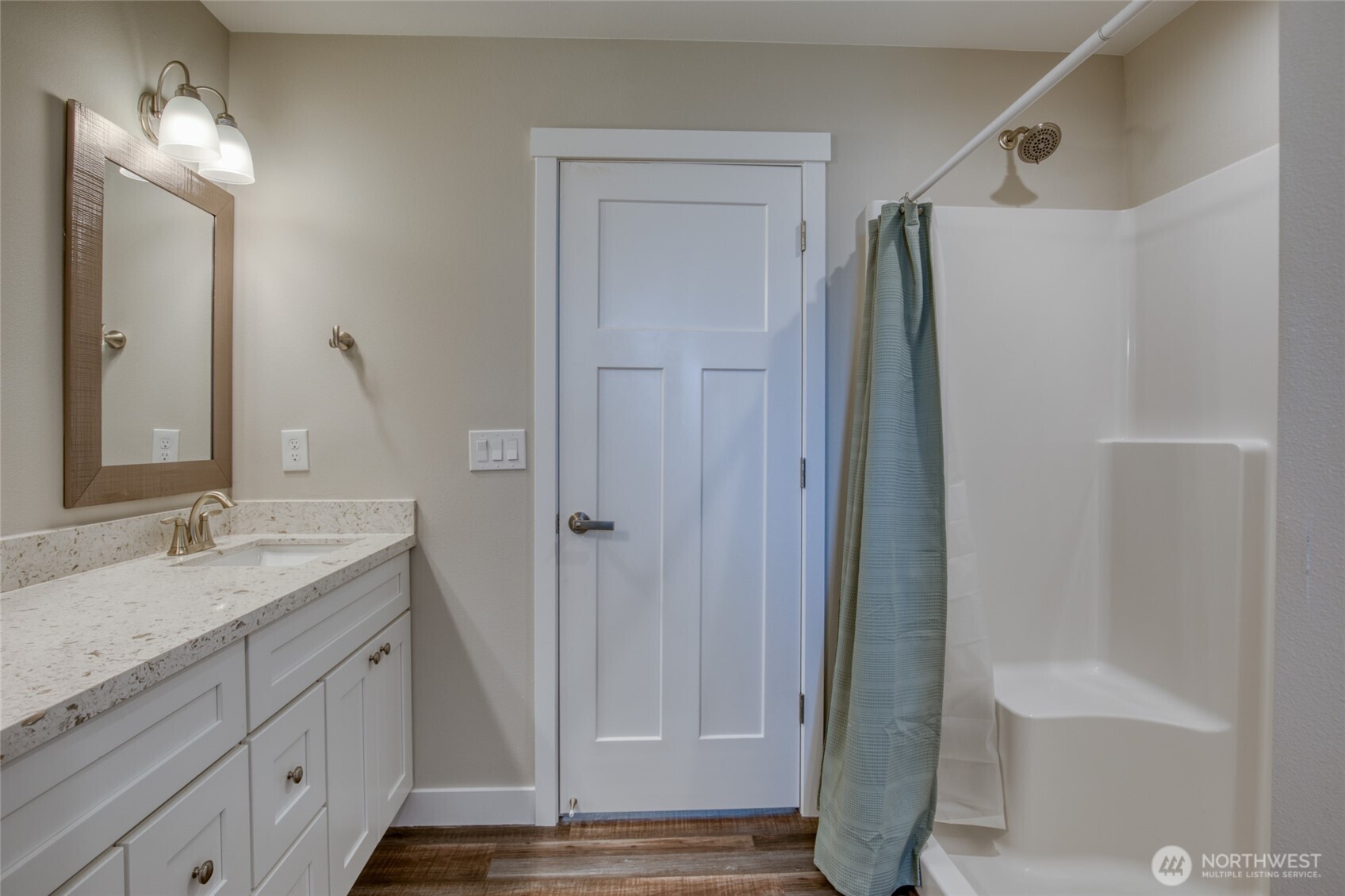 300 Octopus Avenue NE