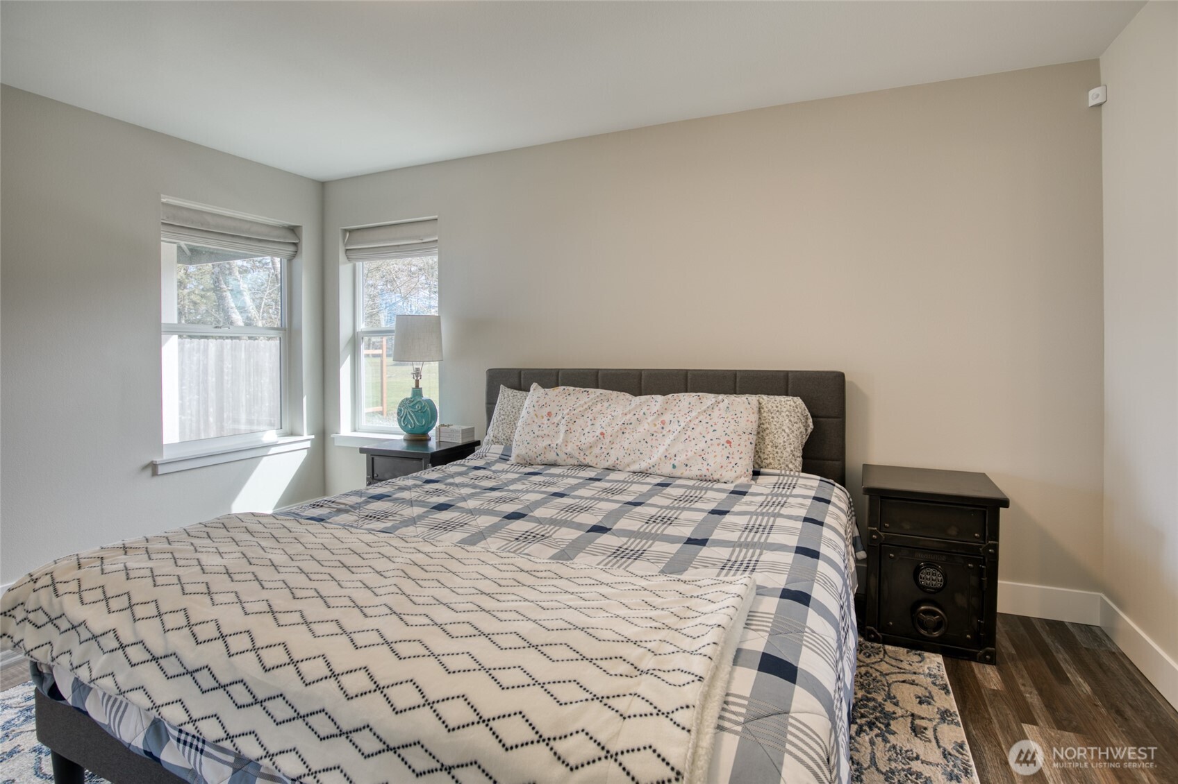 300 Octopus Avenue NE