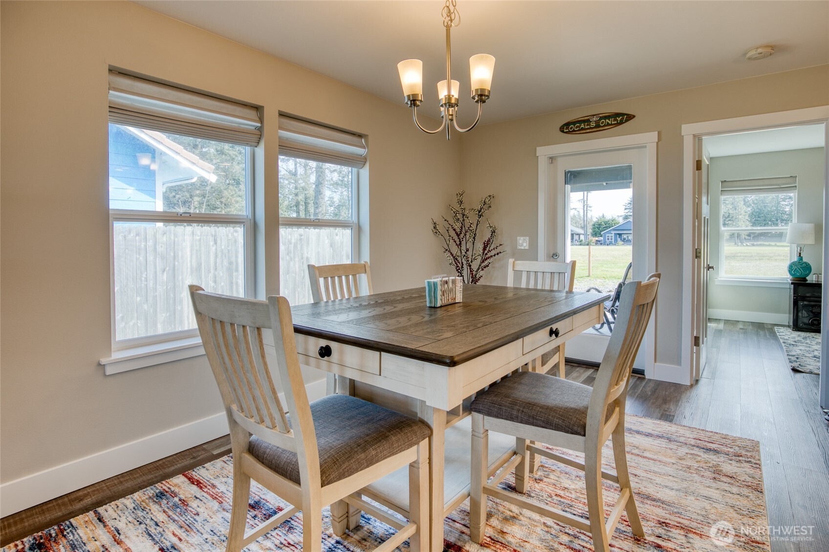 300 Octopus Avenue NE