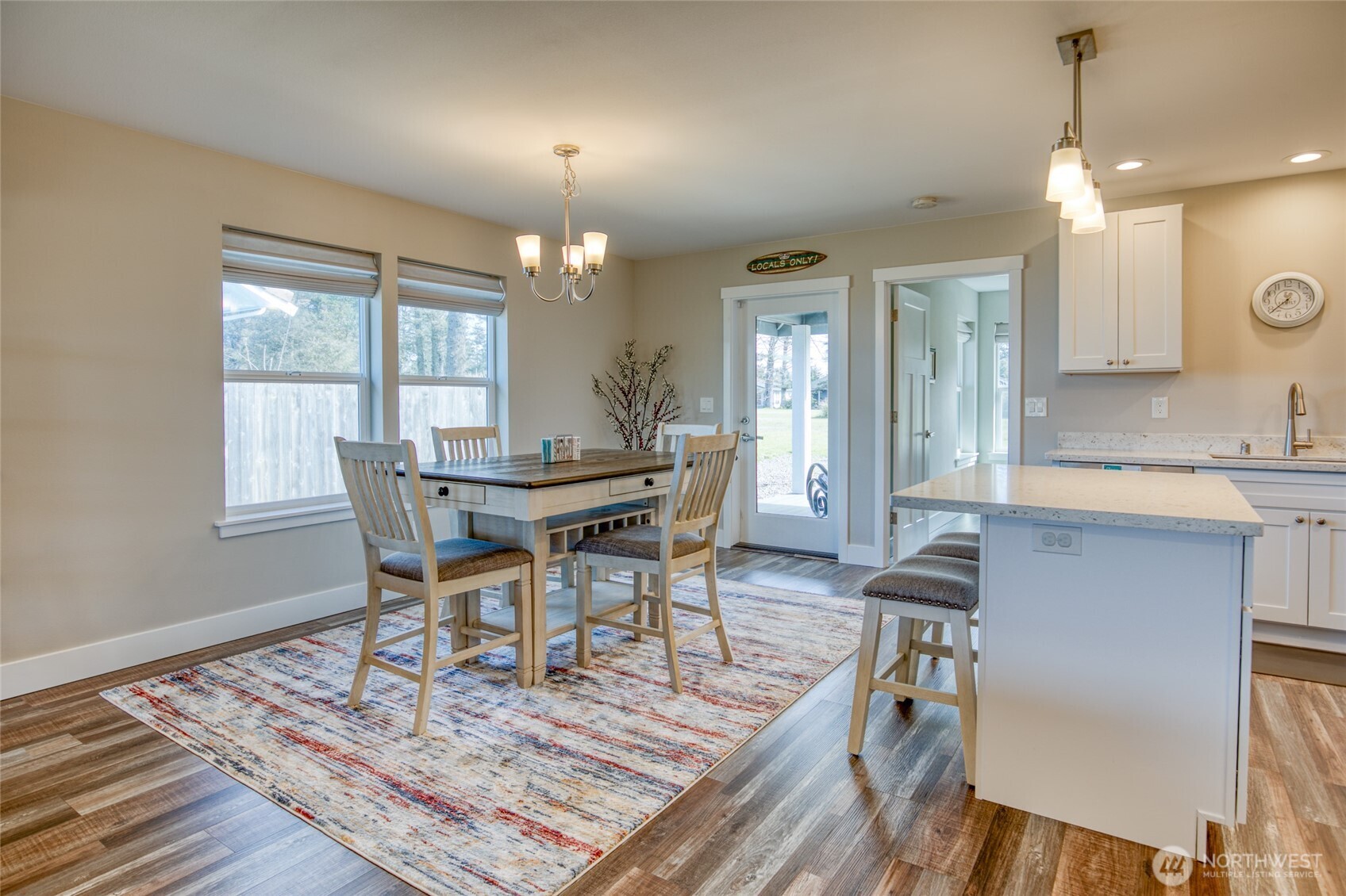 300 Octopus Avenue NE