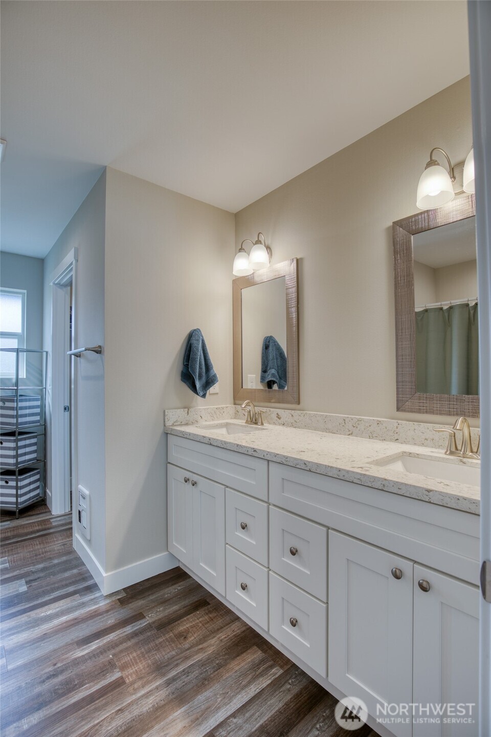 300 Octopus Avenue NE