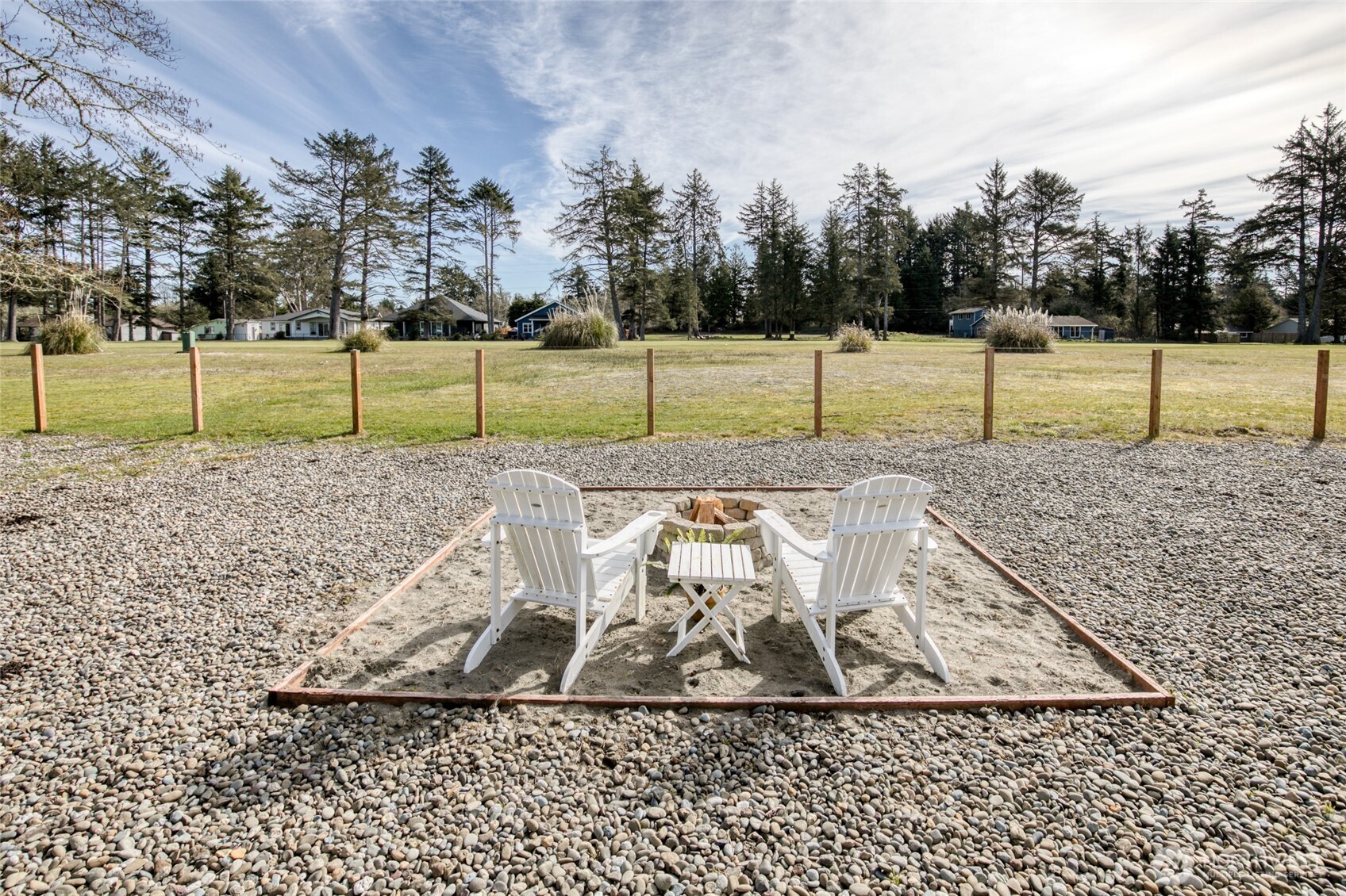 300 Octopus Avenue NE