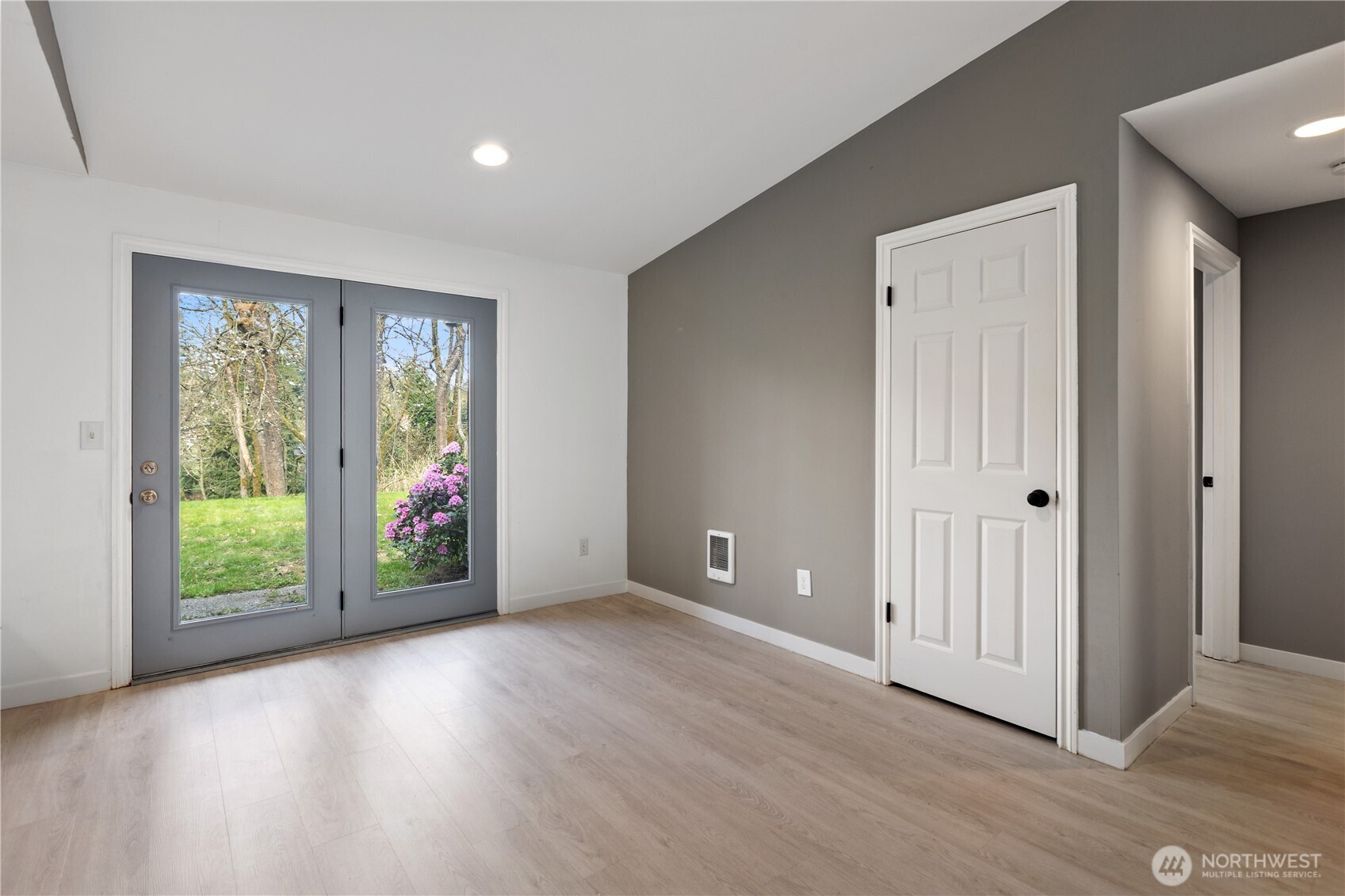 10236 42nd Avenue NE Unit: A