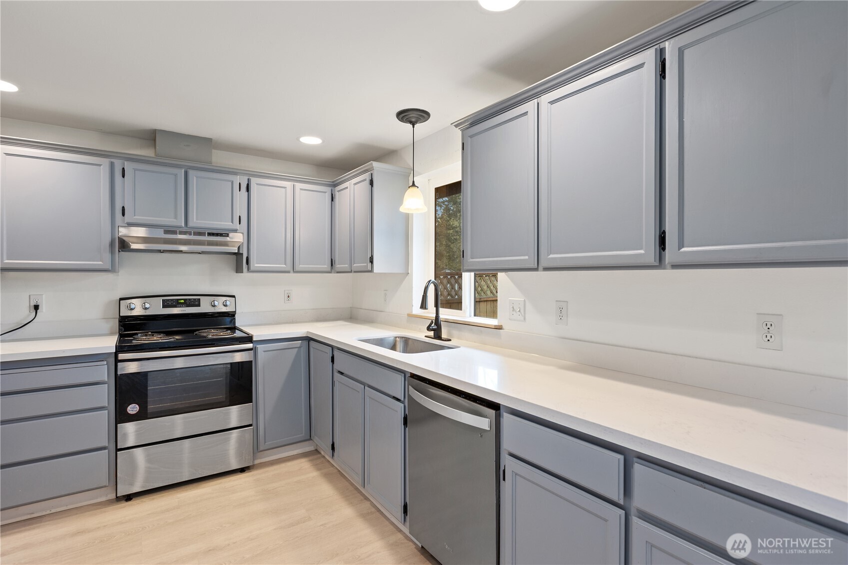 10236 42nd Avenue NE Unit: A