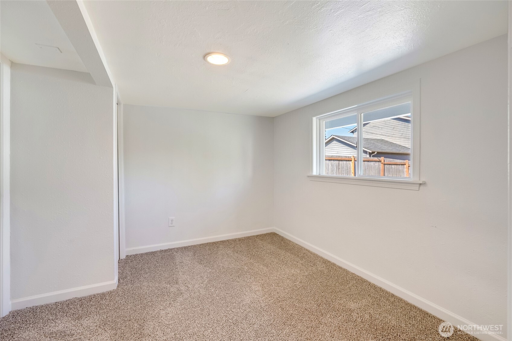 411 N Stillaguamish Avenue