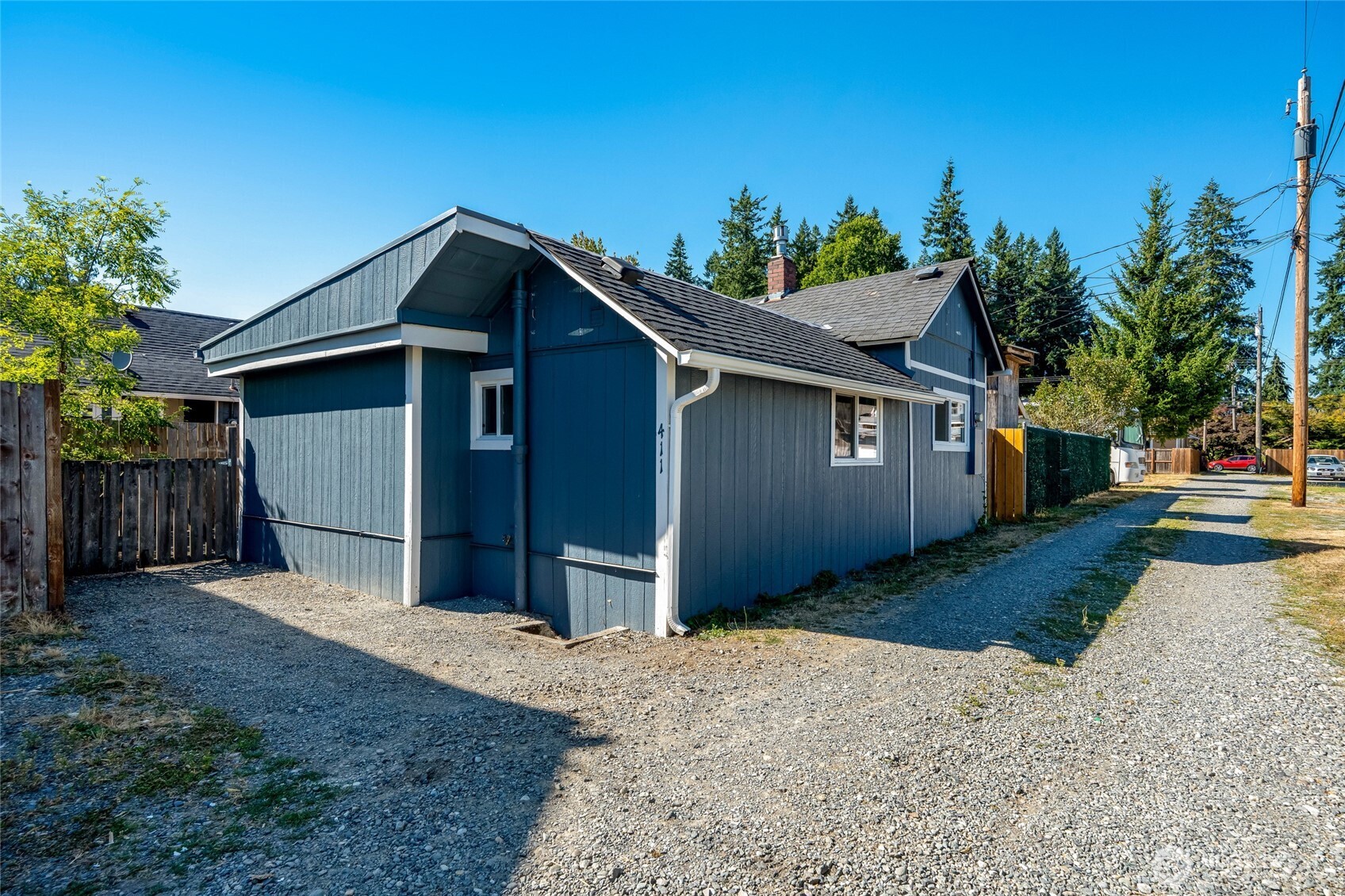 411 N Stillaguamish Avenue