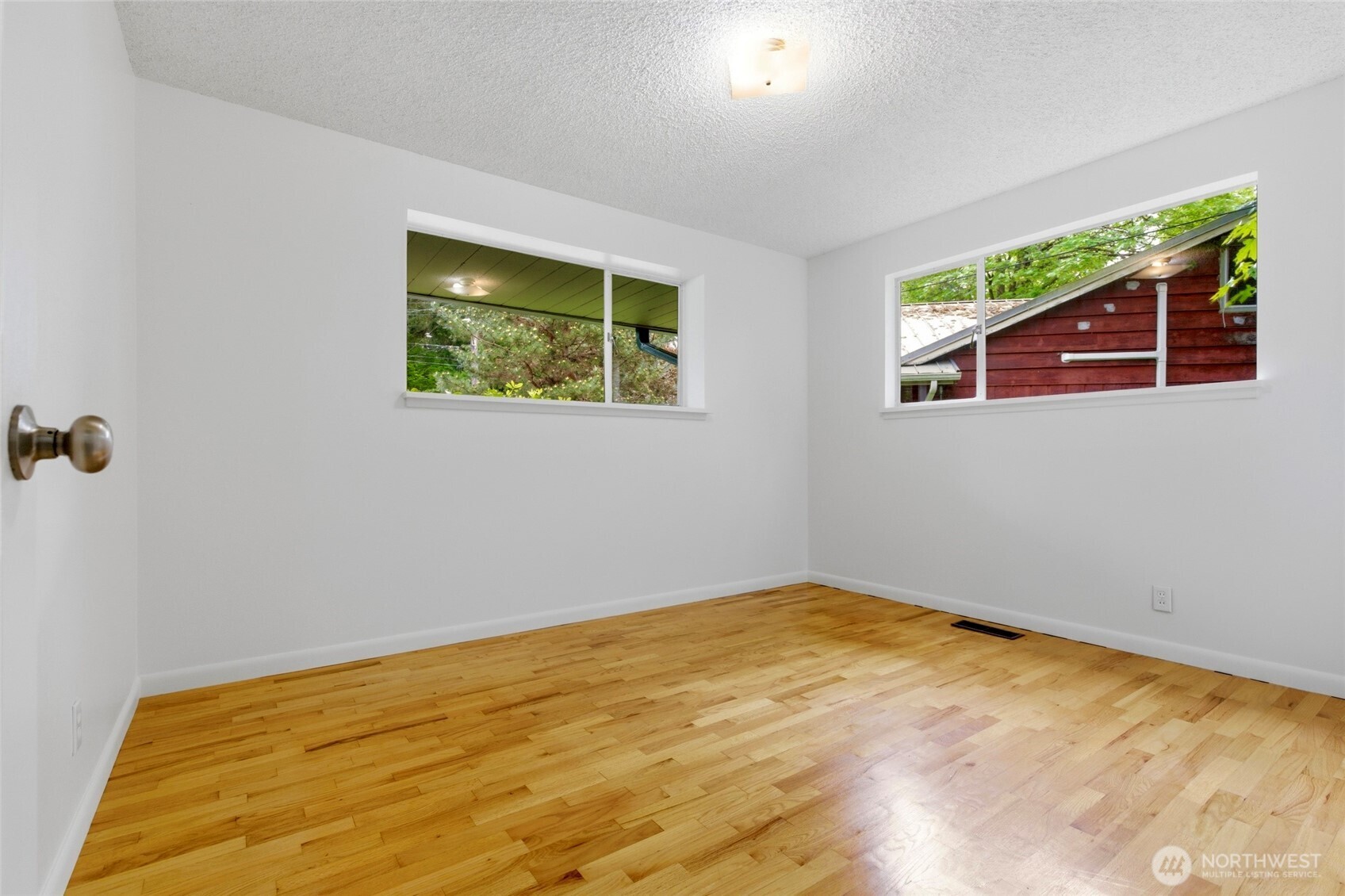 1013 NE 126th Street