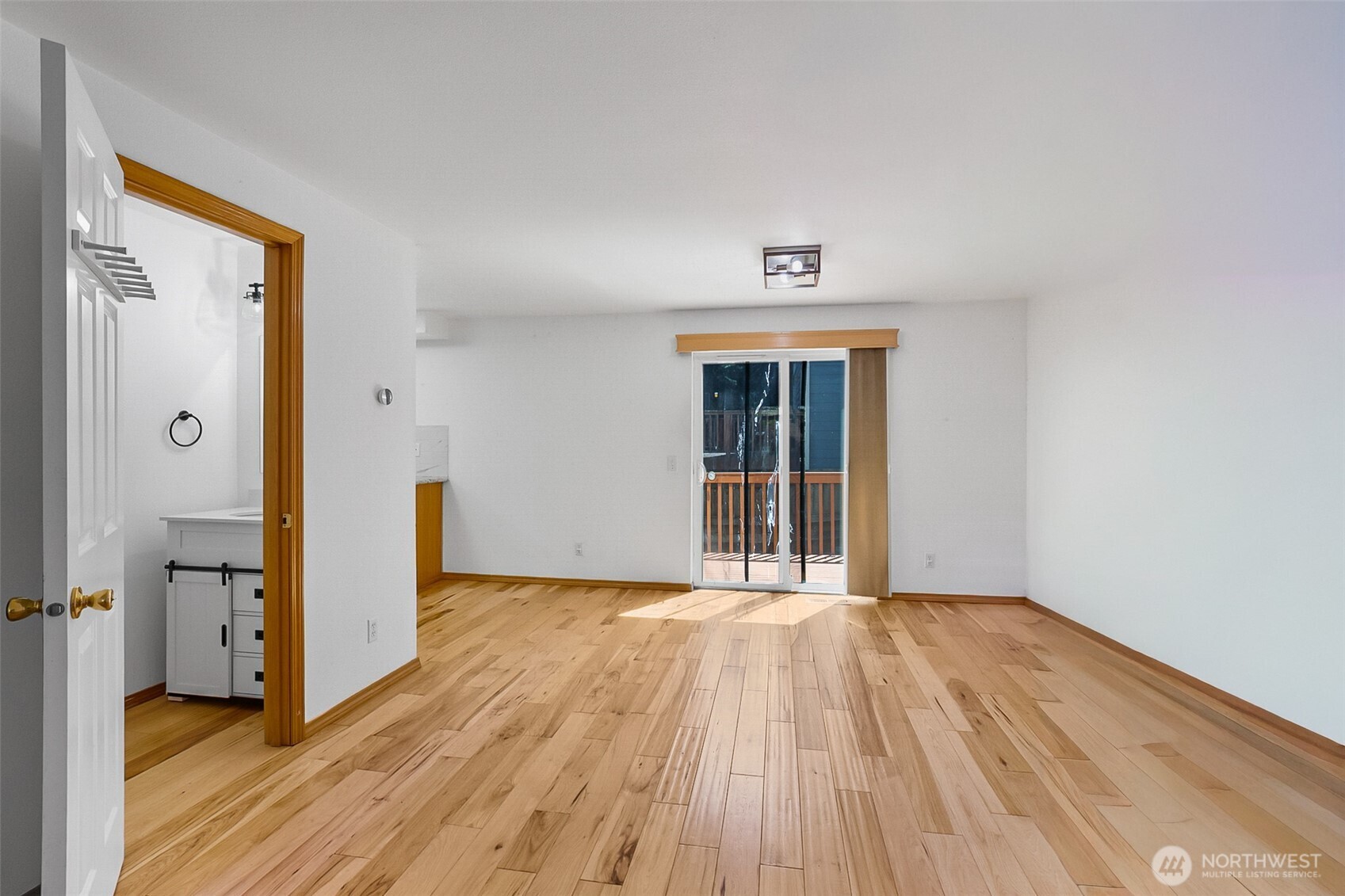 313 10th st Unit: 2B