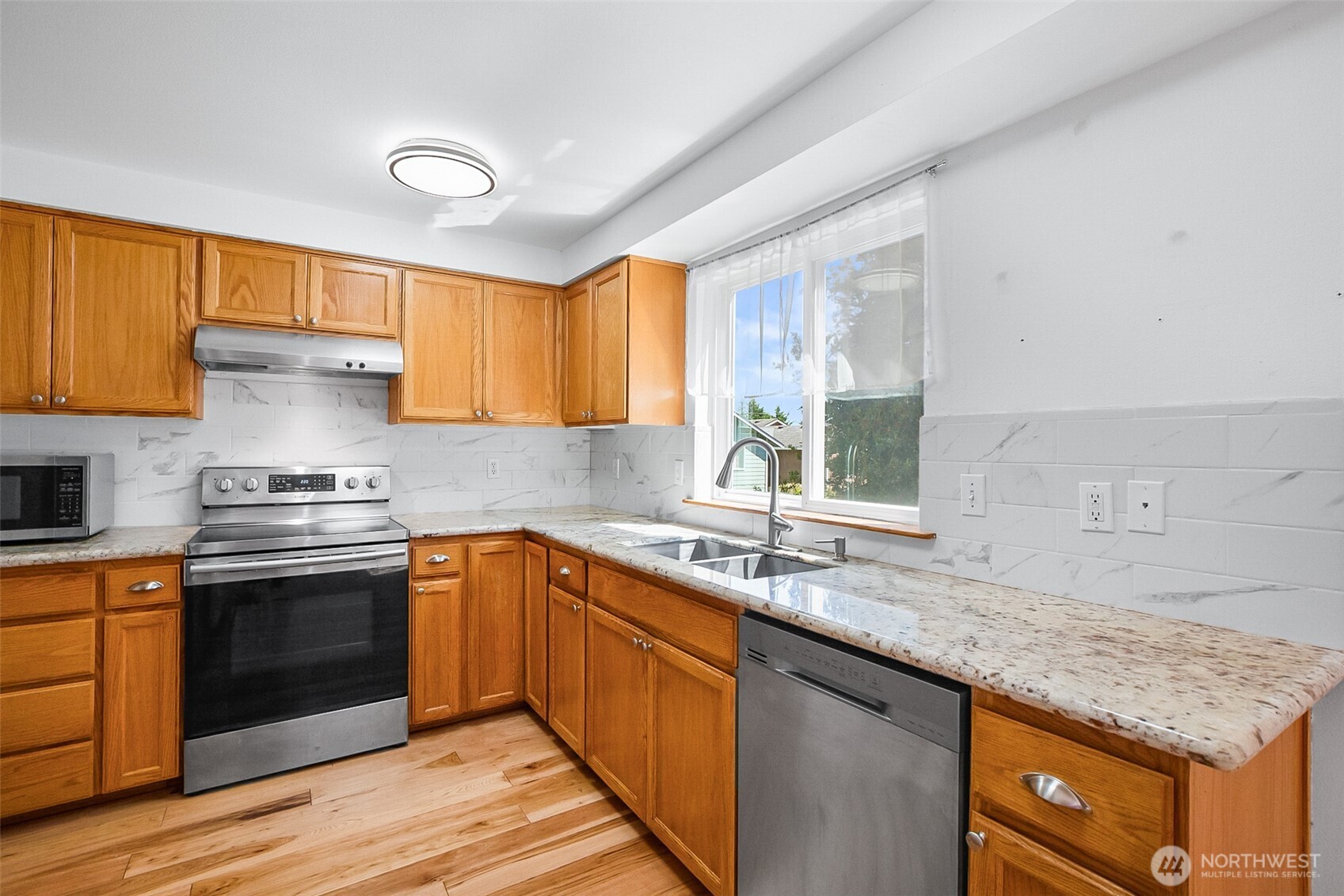 313 10th st Unit: 2B