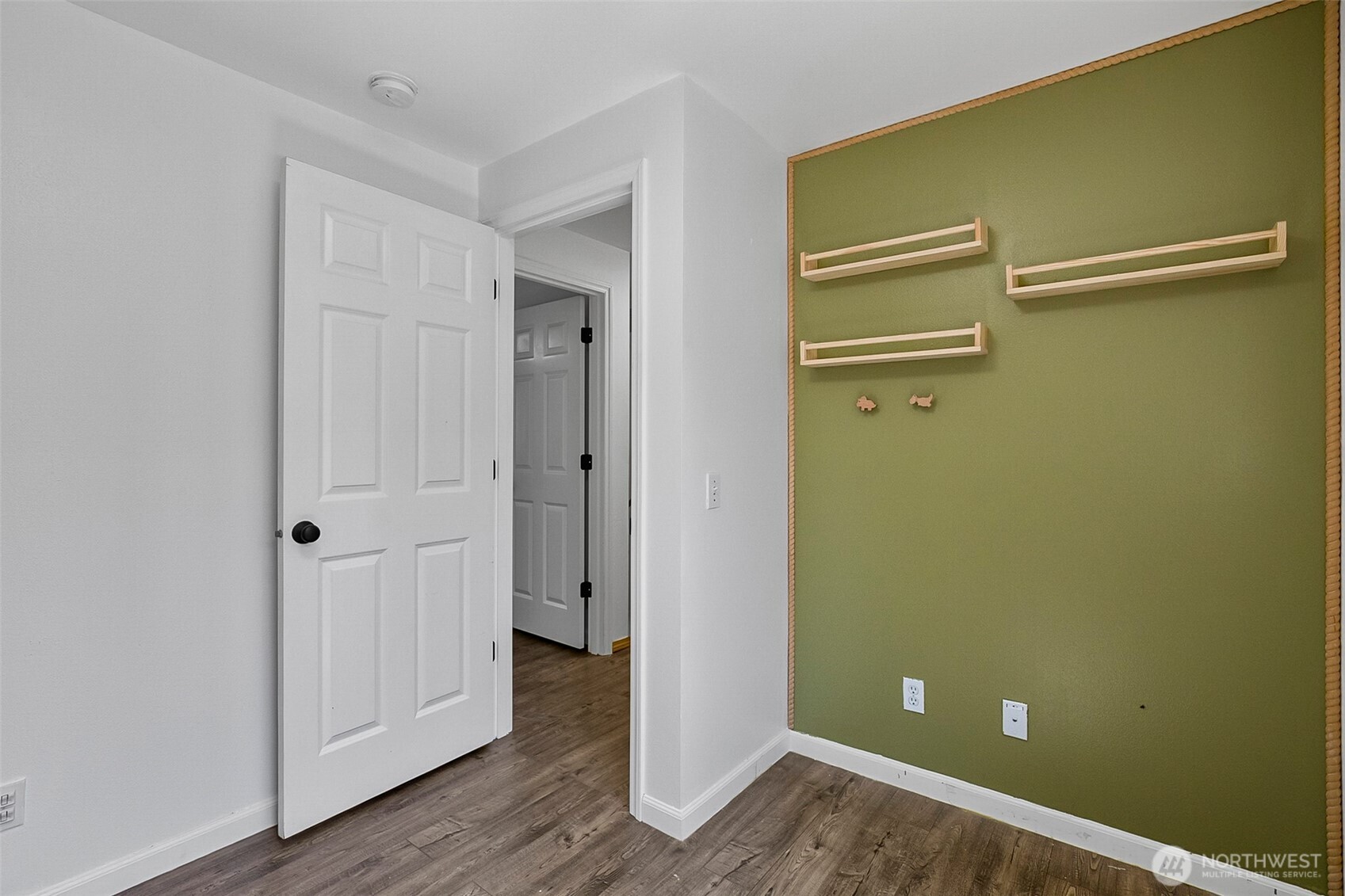 313 10th st Unit: 2B