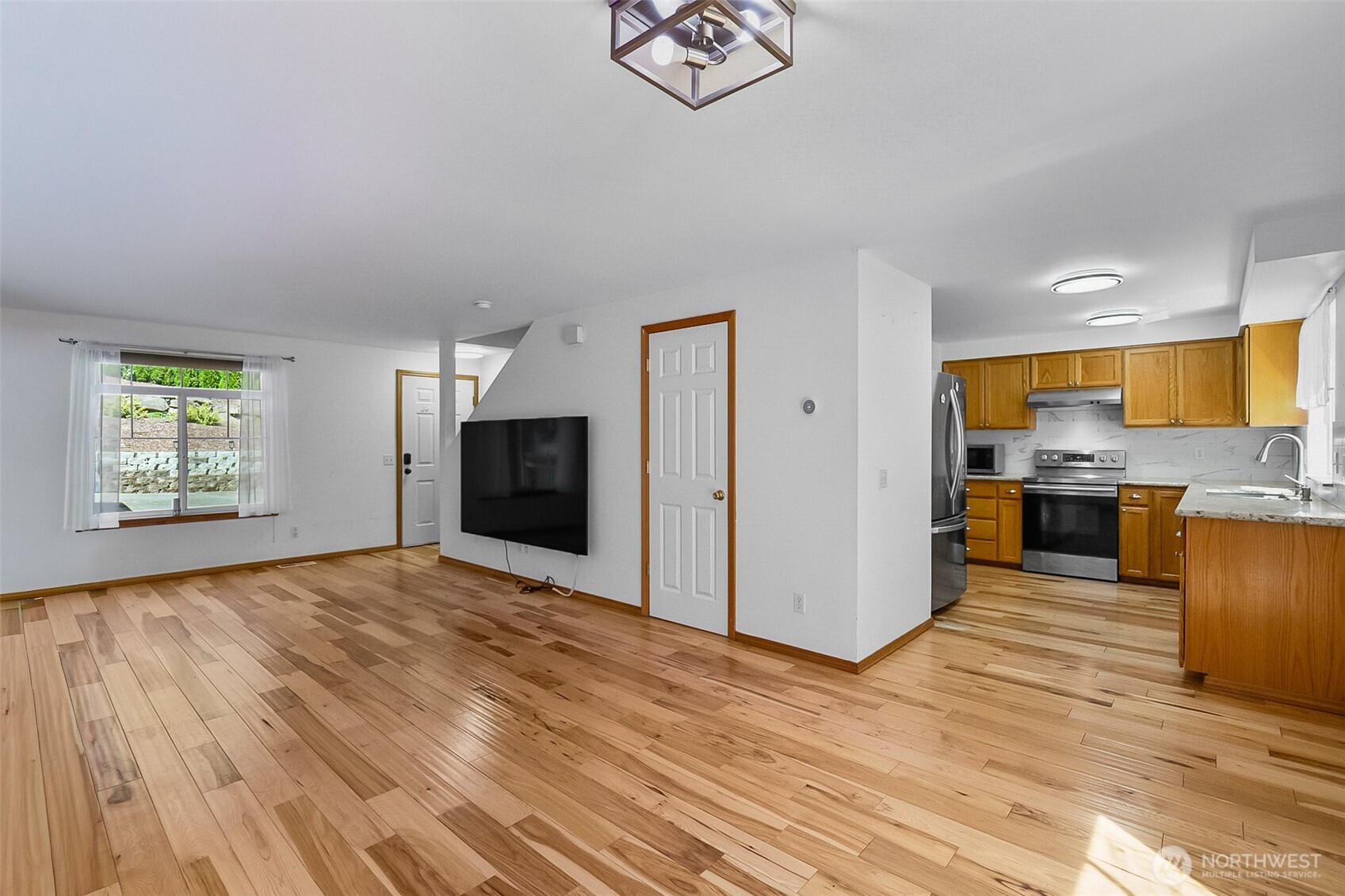 313 10th st Unit: 2B