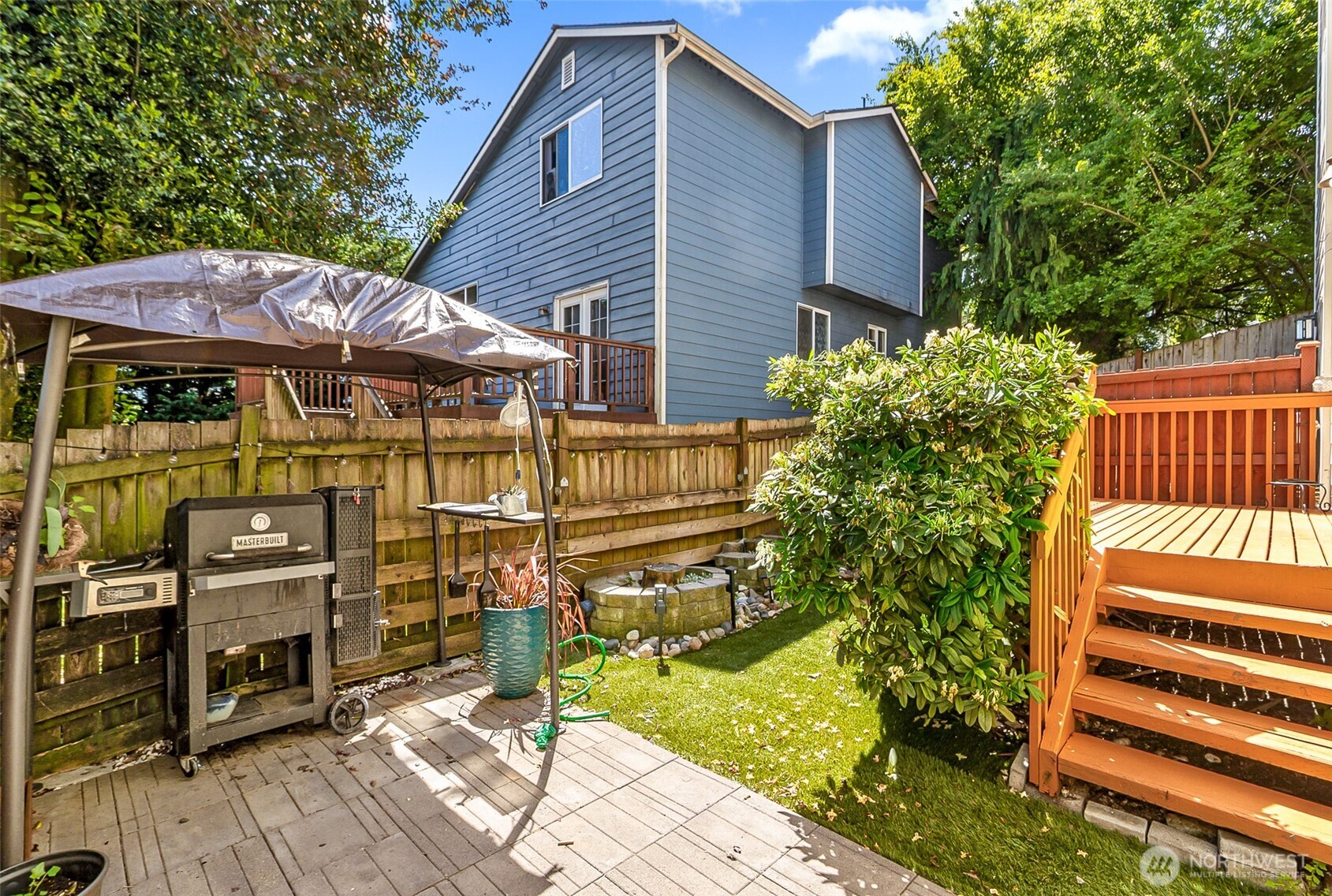 313 10th st Unit: 2B