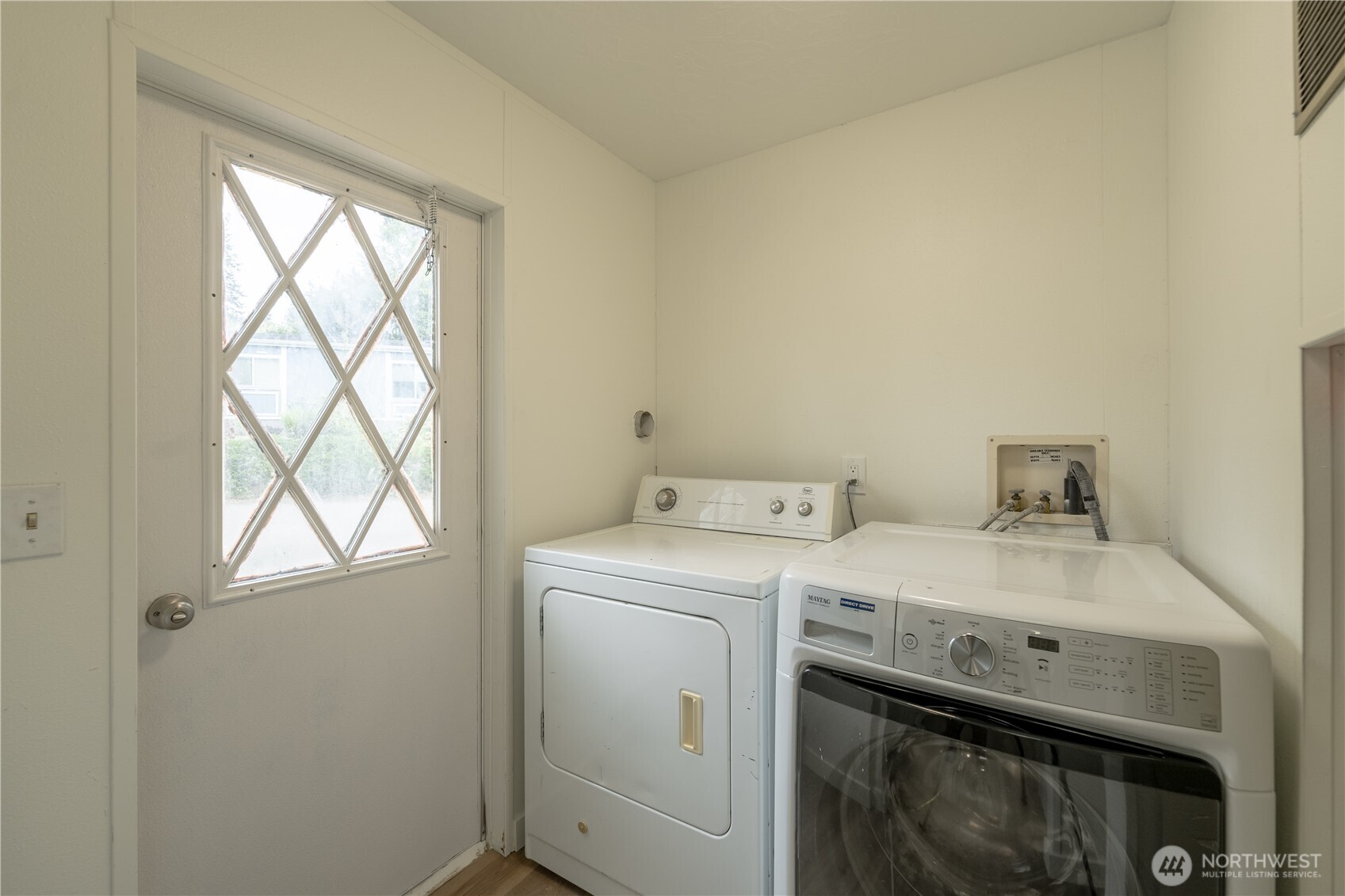 7701 Hardeson Road Unit: 52C