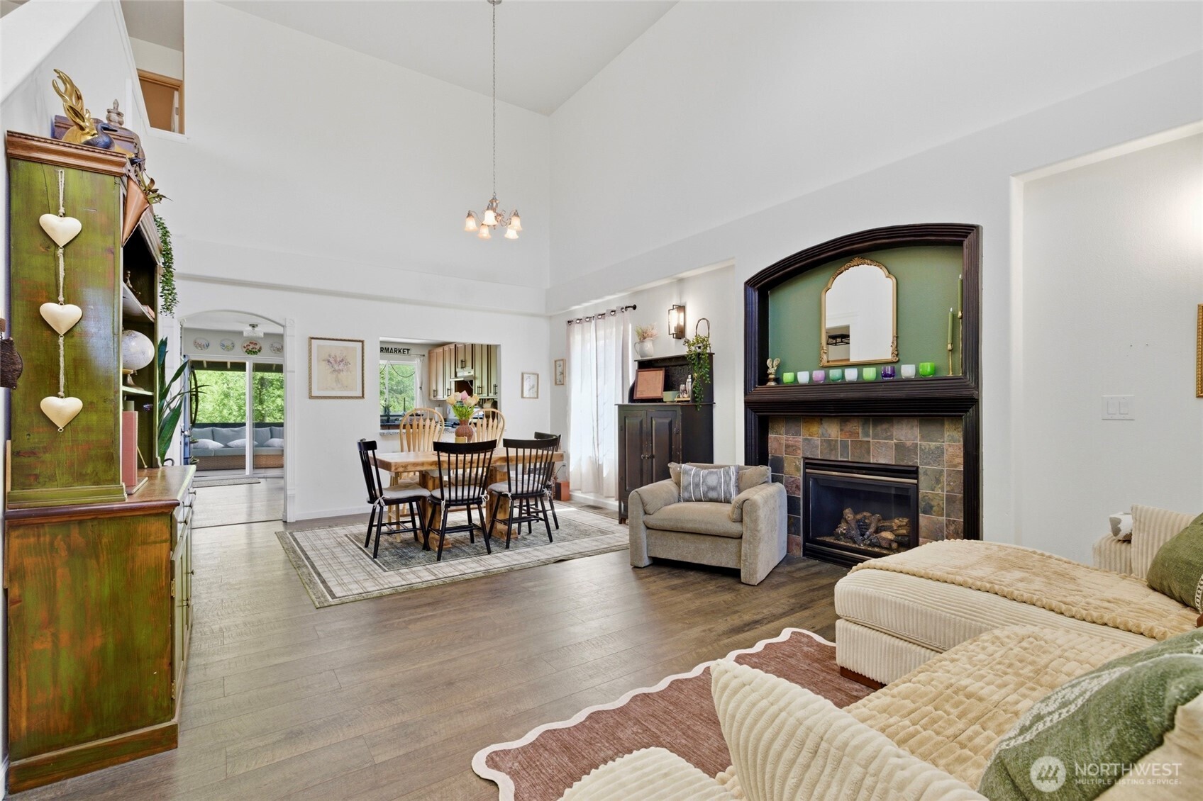 14005 Cedar Court