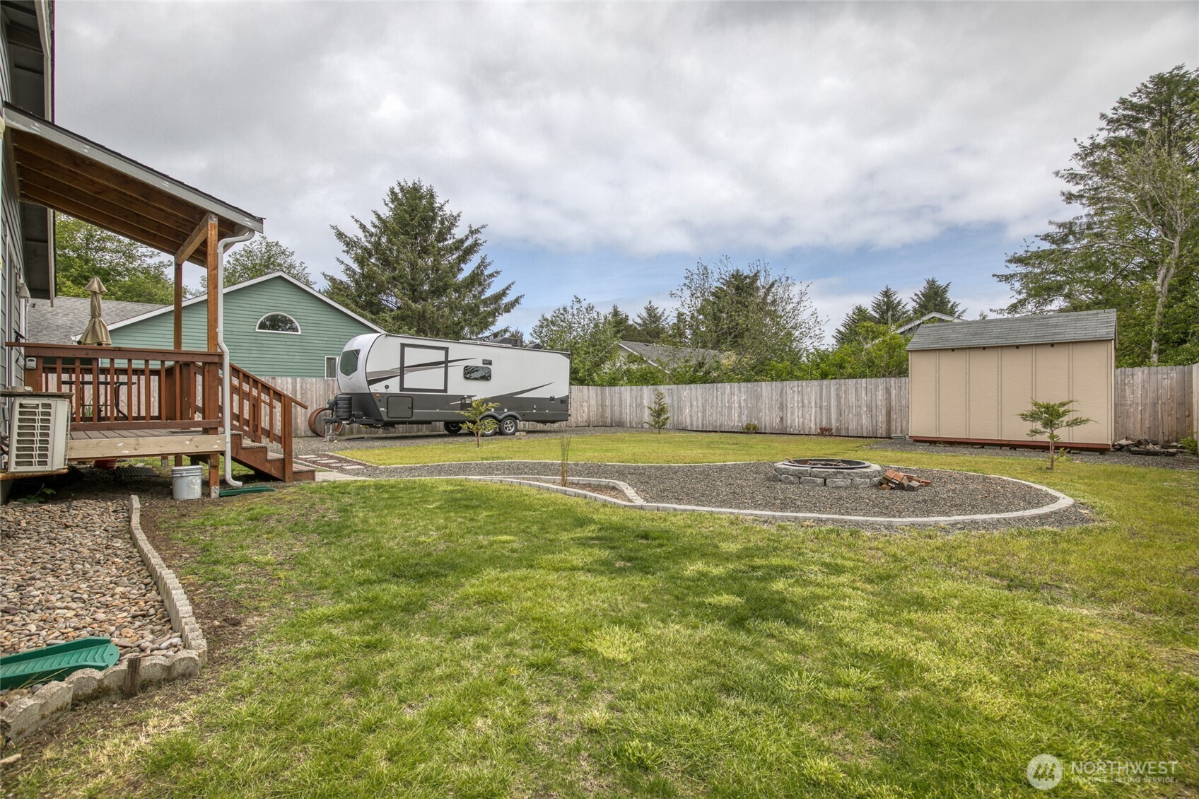 164 N Oar Loop NW