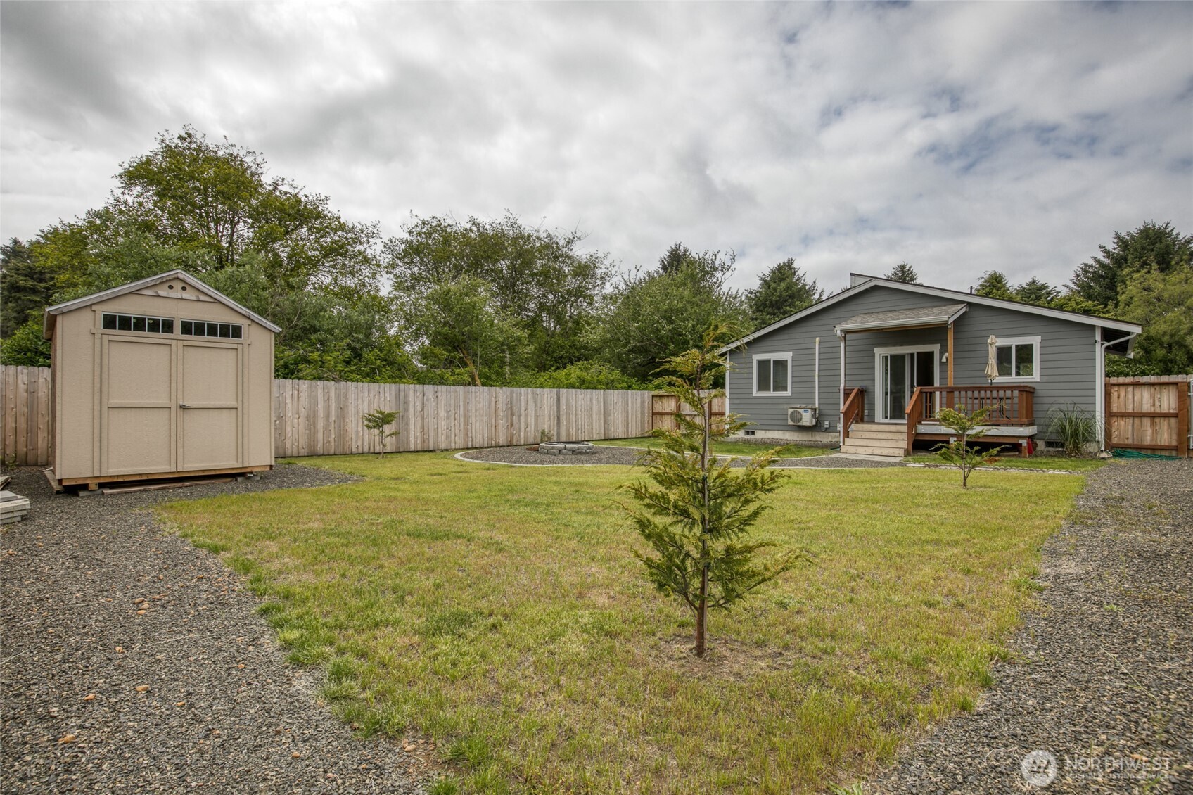 164 N Oar Loop NW