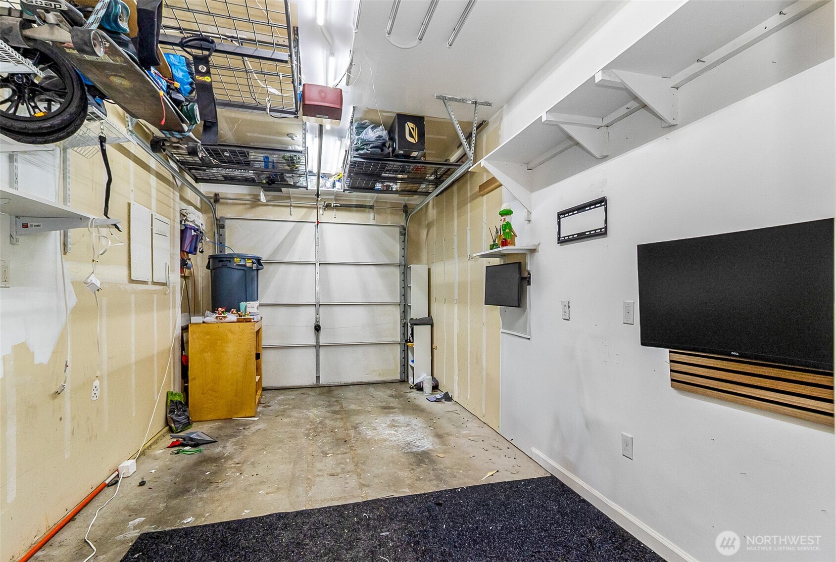 313 10th st Unit: 2B