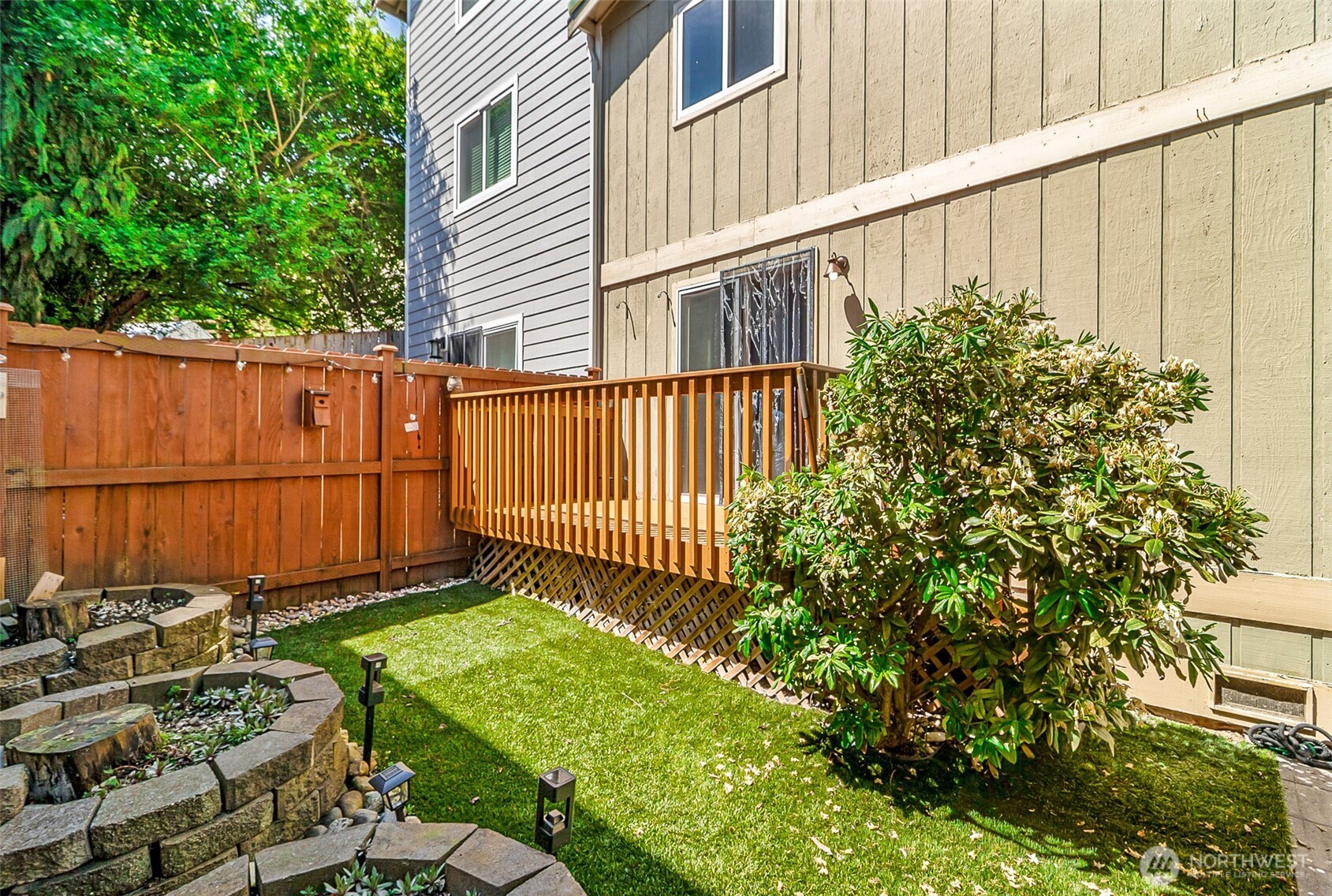 313 10th st Unit: 2B