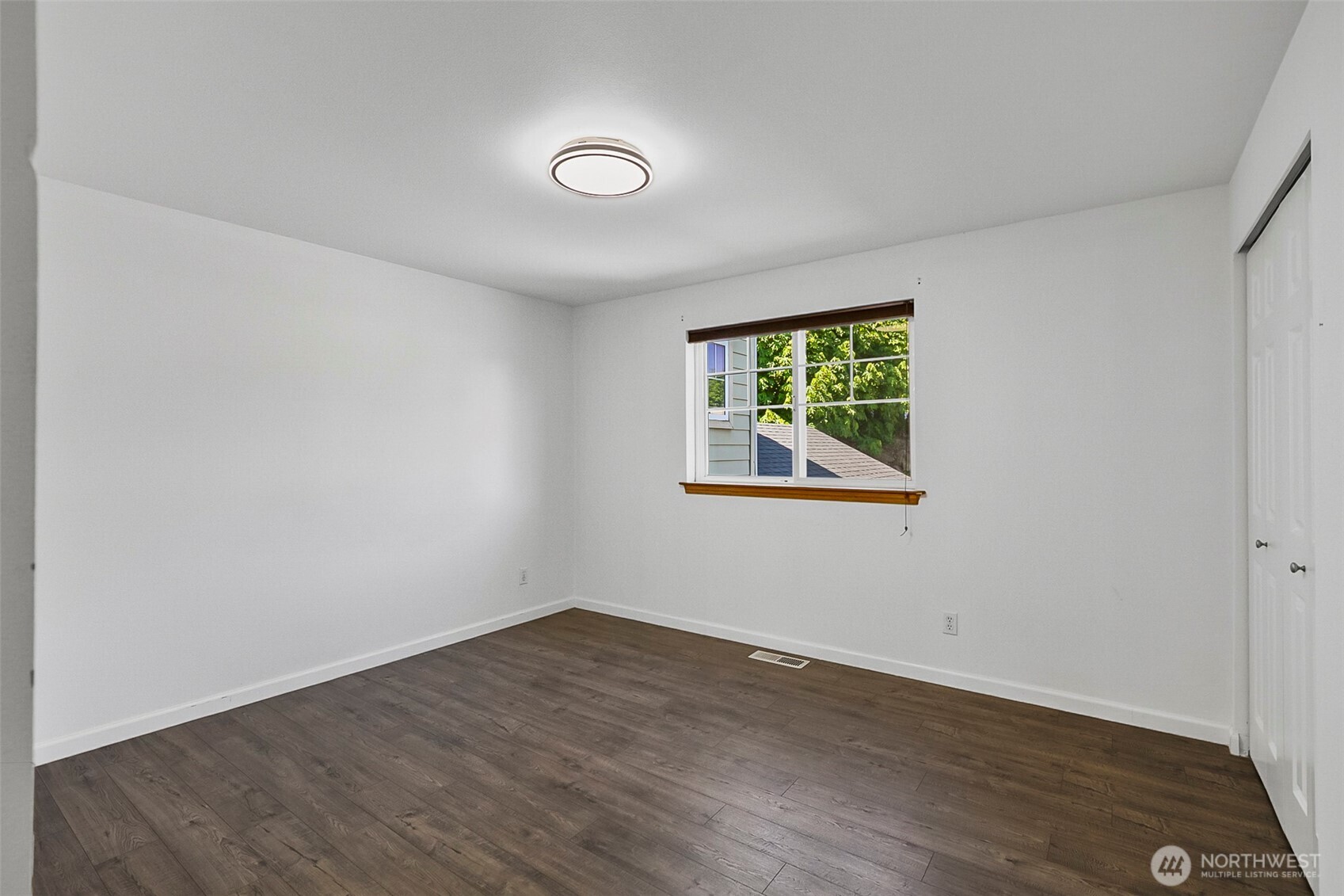 313 10th st Unit: 2B