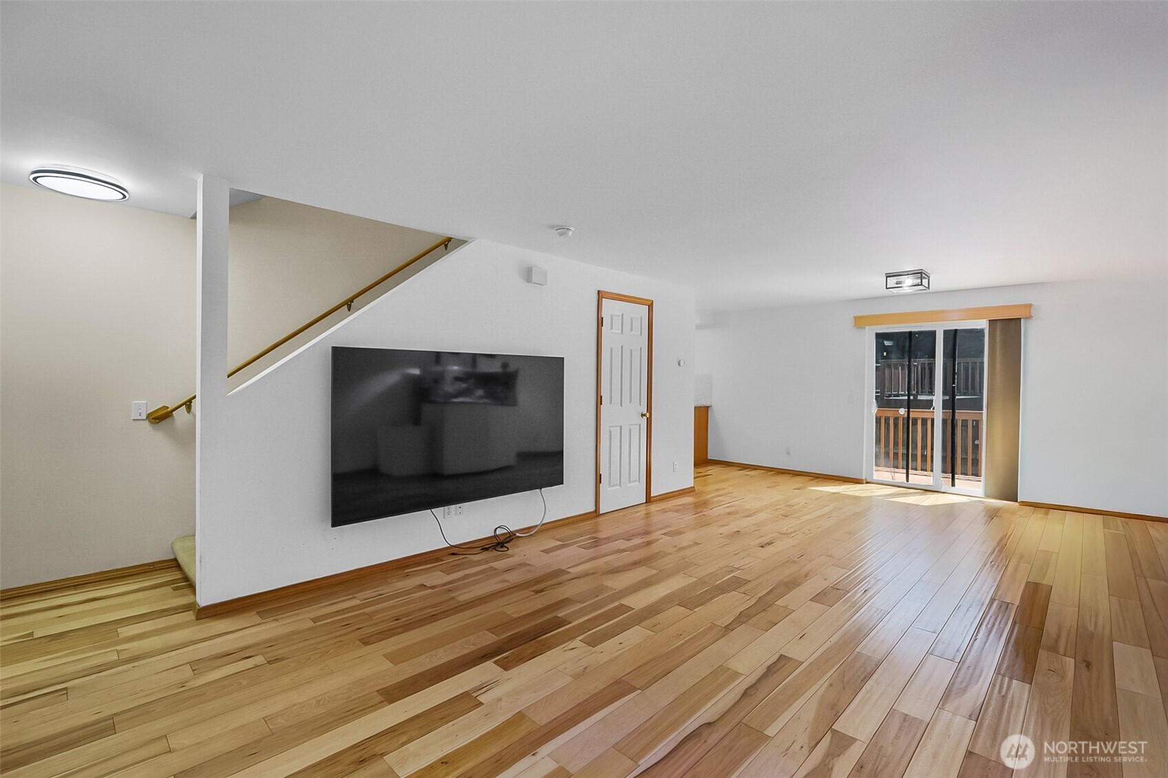 313 10th st Unit: 2B