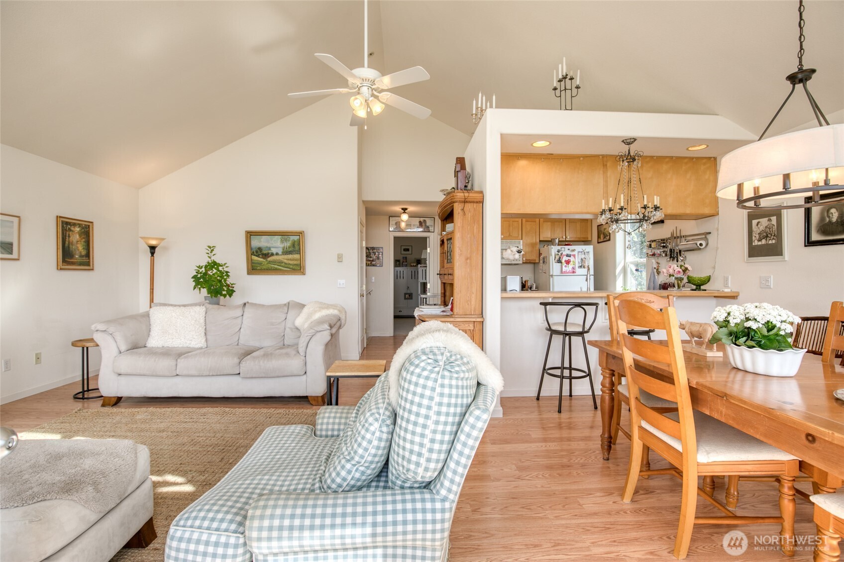 622 Ocean Shores Boulevard SW