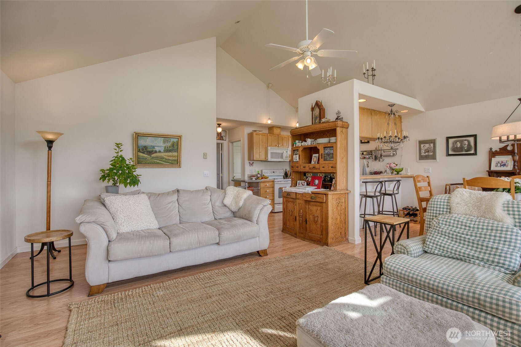 622 Ocean Shores Boulevard SW