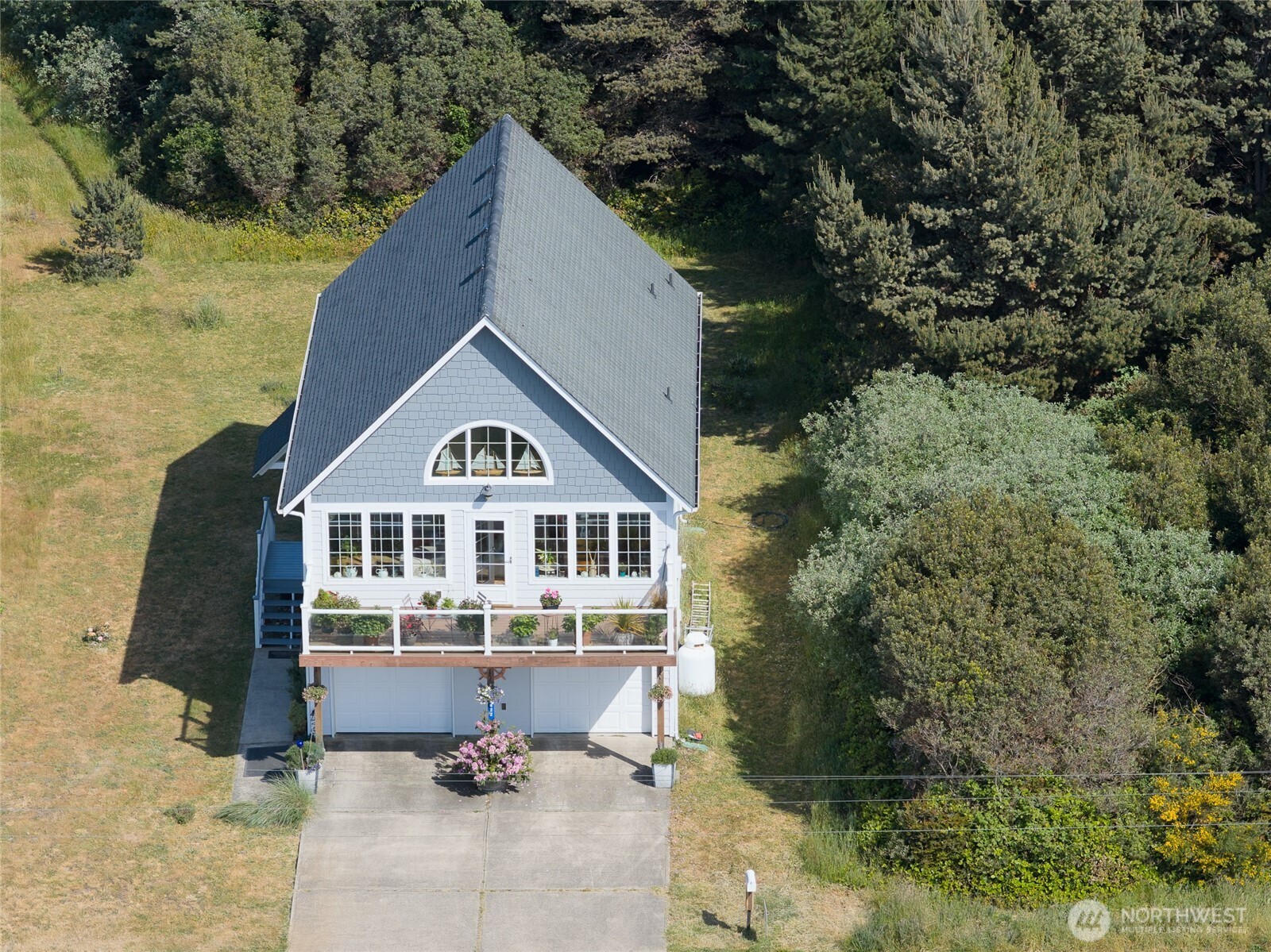 622 Ocean Shores Boulevard SW